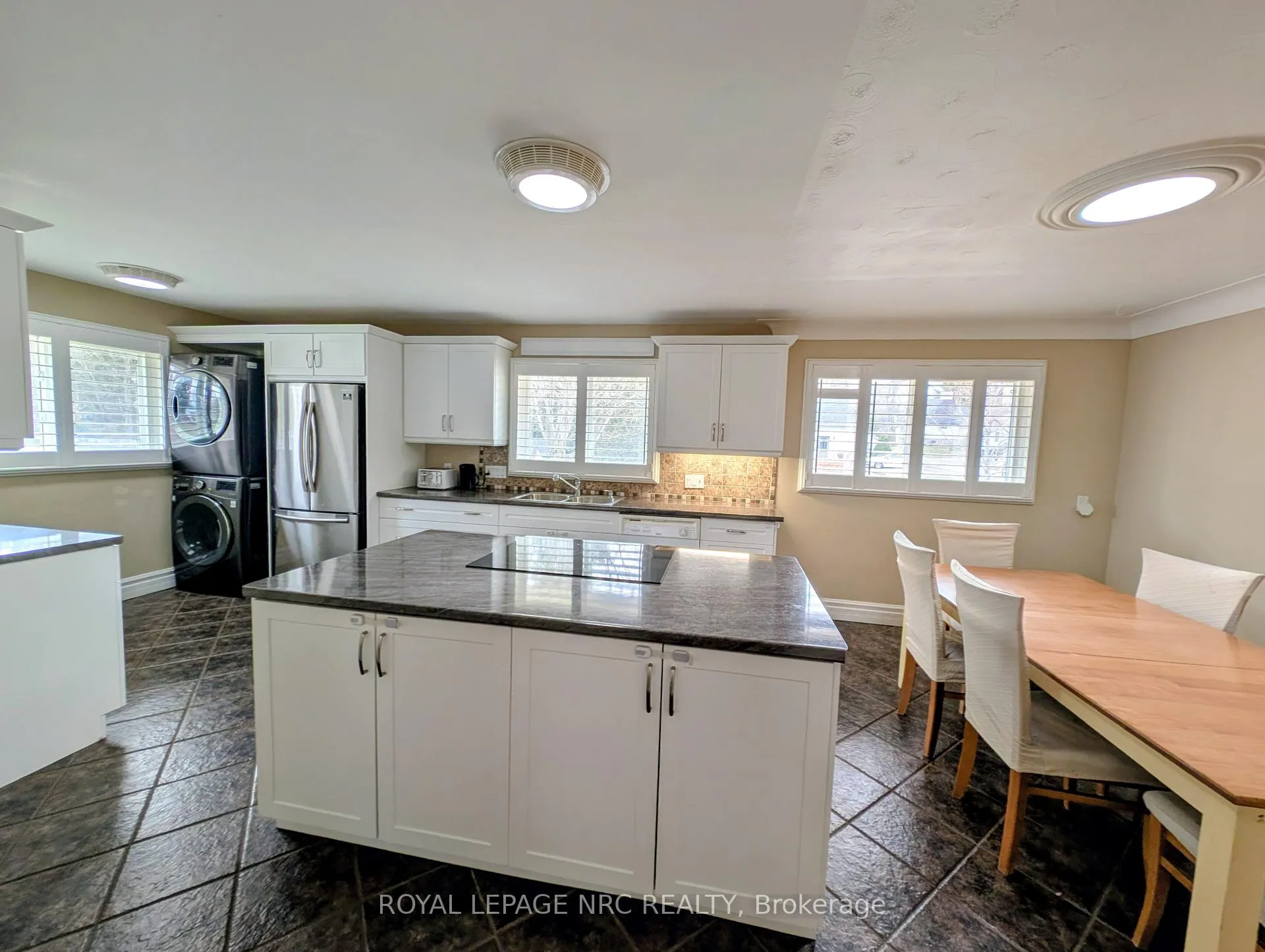 Photo 10 of 3194 Portage Road, Niagara Falls, Church's Lane — HOMEH