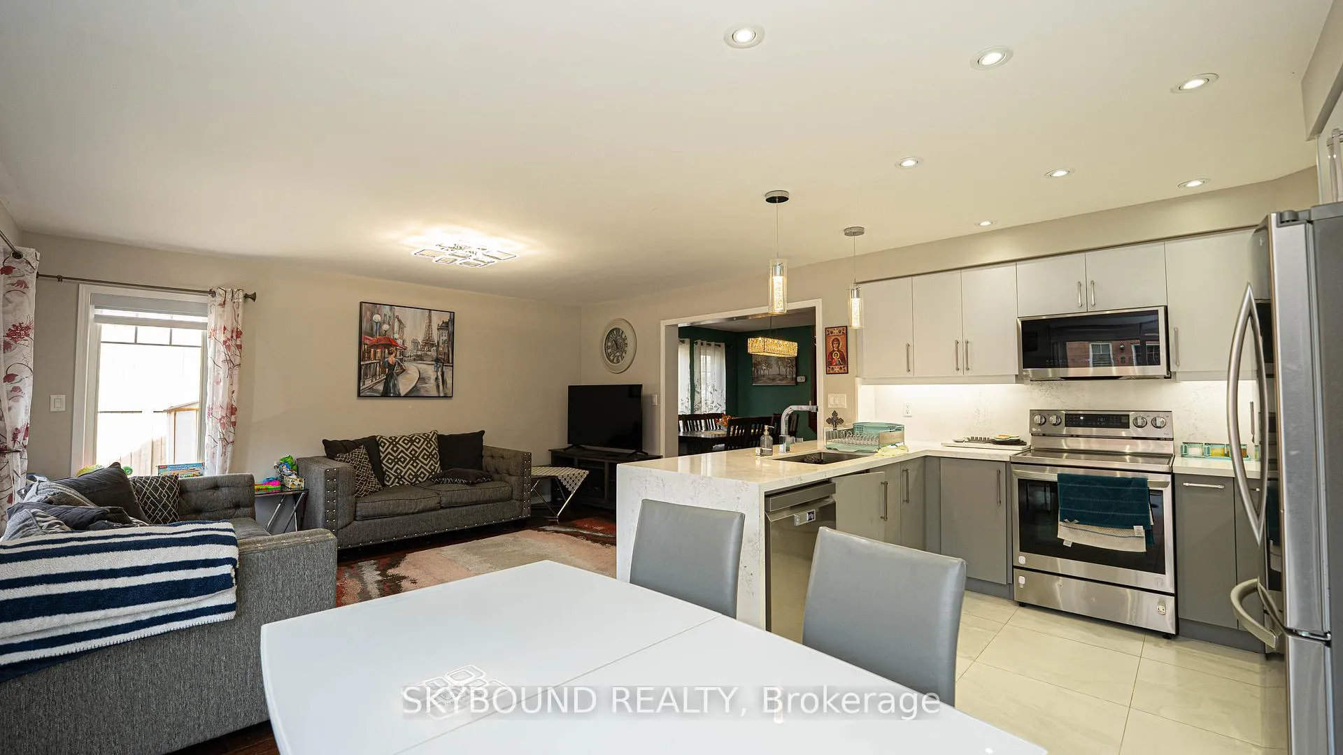 Photo 8 of 330 Prosser Circle, Milton, Harrison — HOMEH