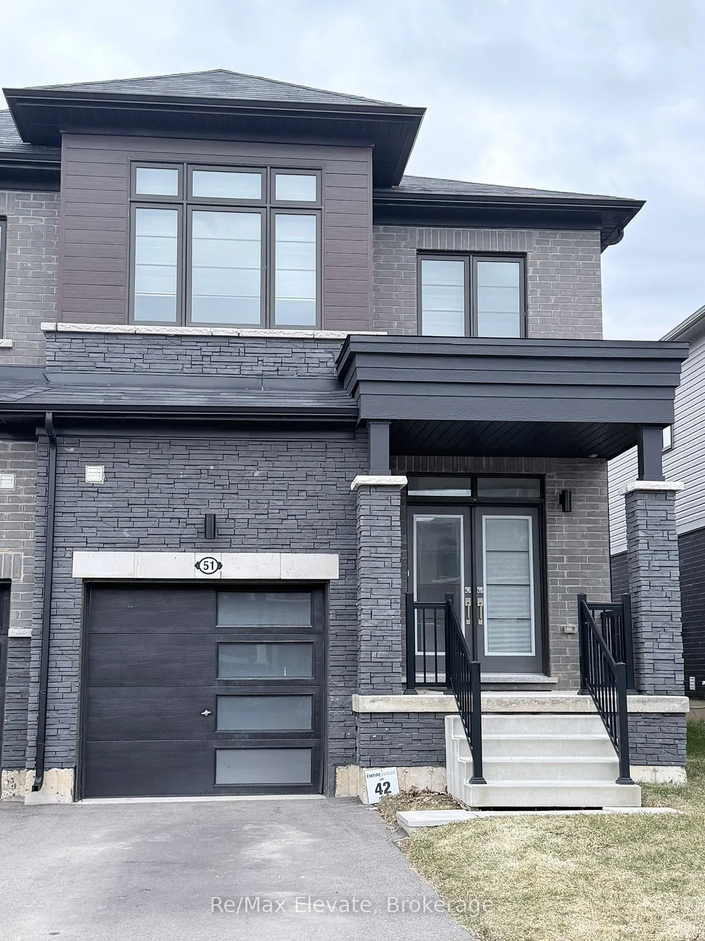 Photo 2 of 51 Lillian Way, Haldimand — HOMEH