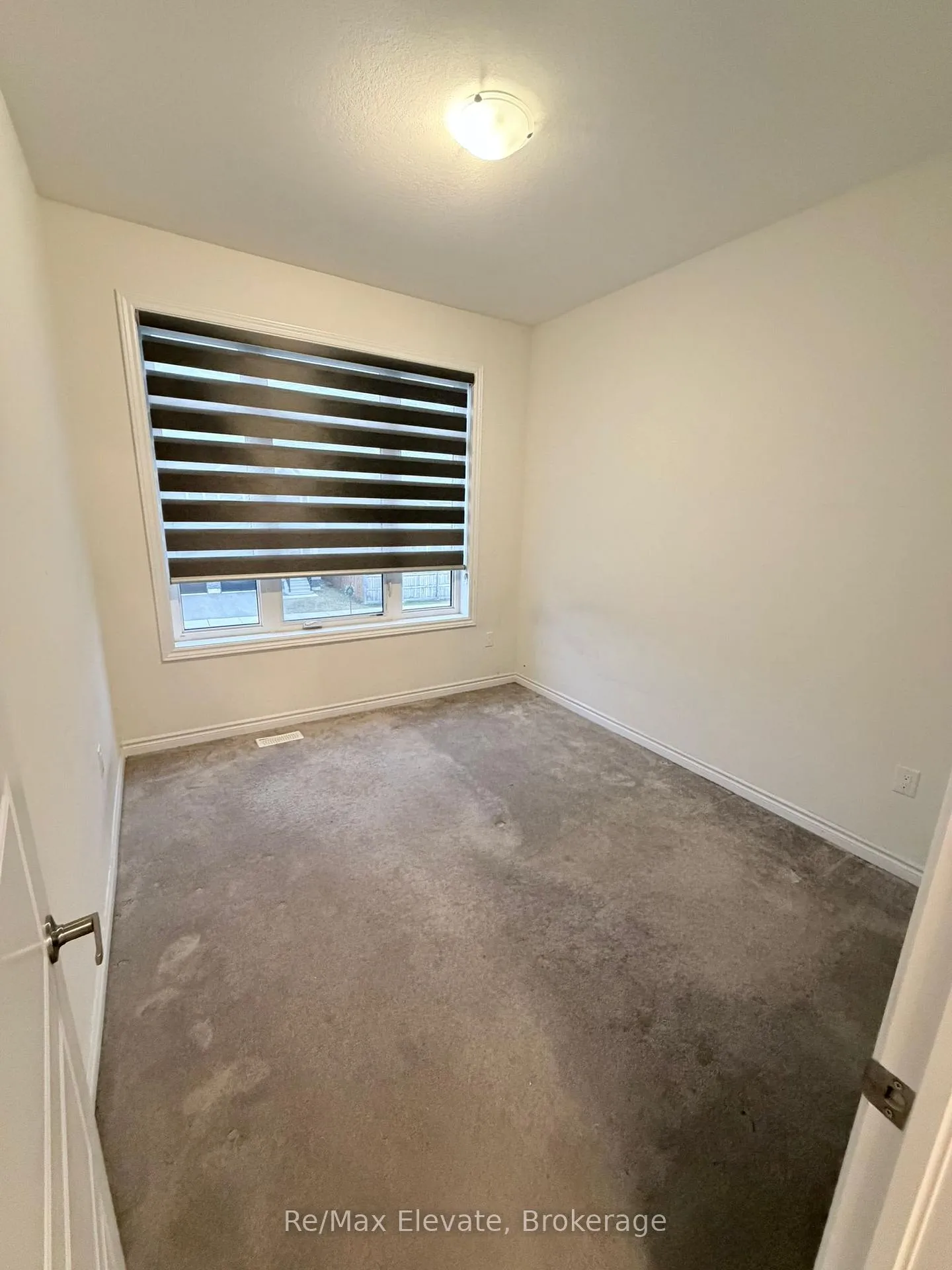 Photo 7 of 51 Lillian Way, Haldimand — HOMEH