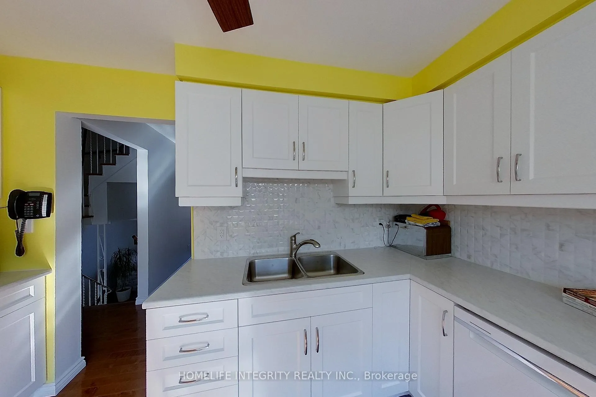 Photo 8 of Unit 2, 246 Unit 2 Tupper Boulevard, New Tecumseth, Alliston — HOMEH