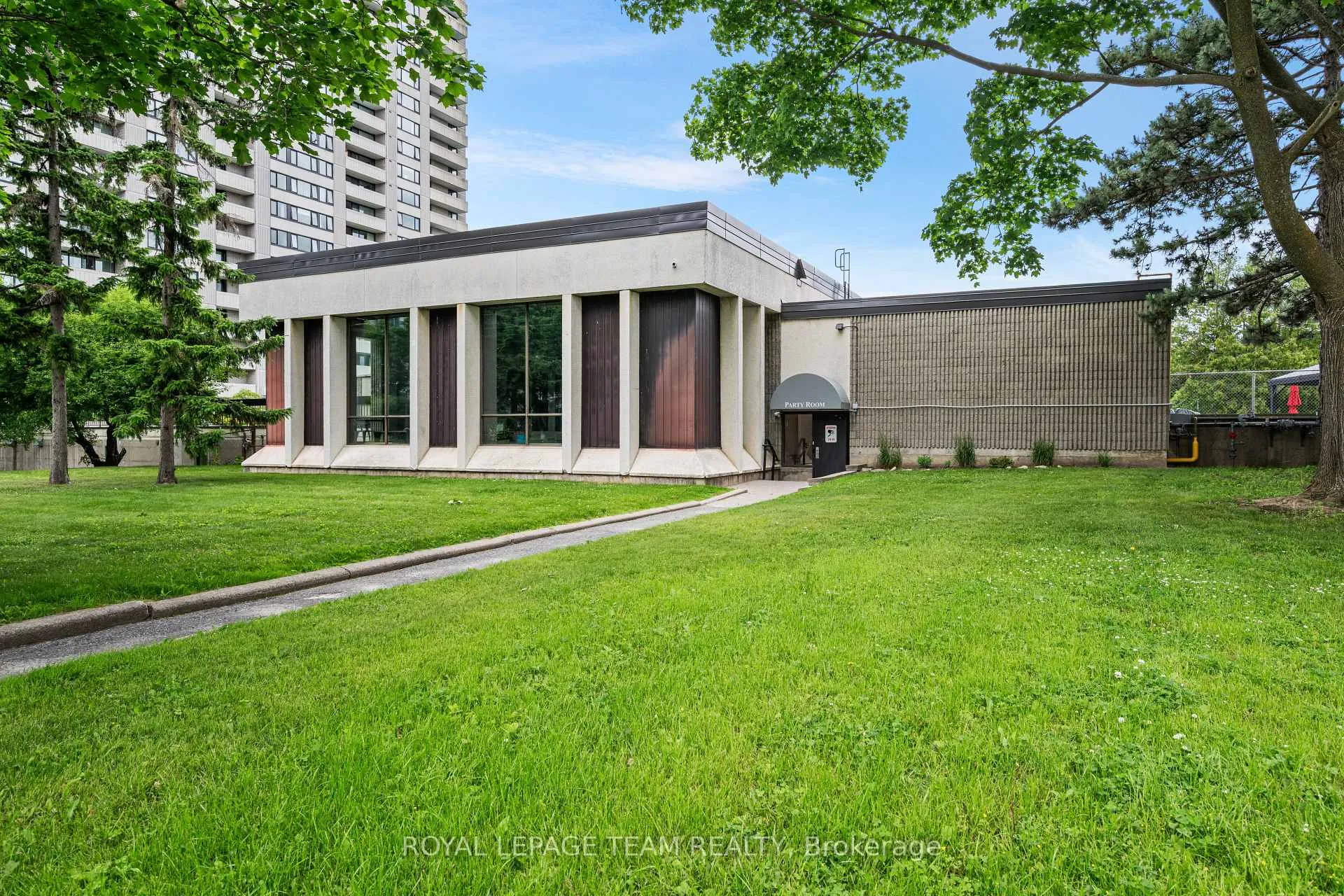 Photo 35 of Unit 1611, 265 Poulin Avenue N, Ottawa, Britannia — HOMEH