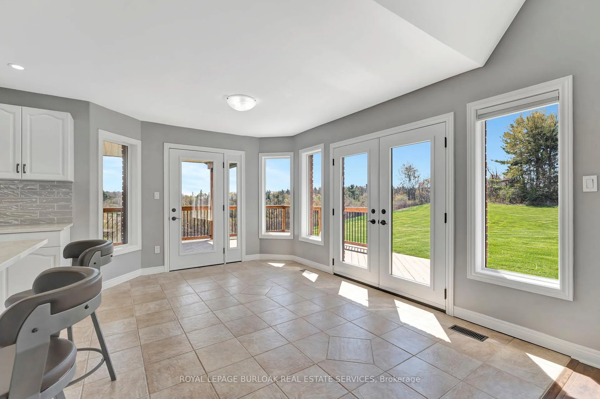 Photo 20 of 70 Governors Road E, Brant, Paris — HOMEH
