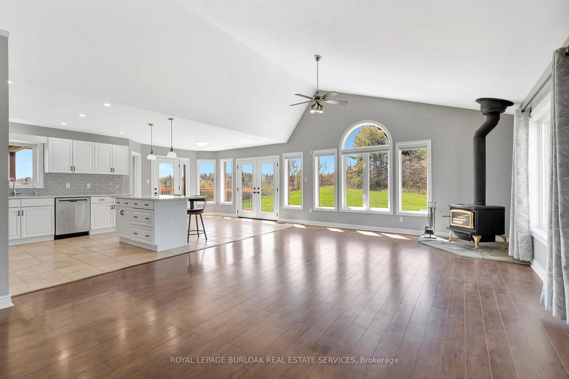 Photo 21 of 70 Governors Road E, Brant, Paris — HOMEH
