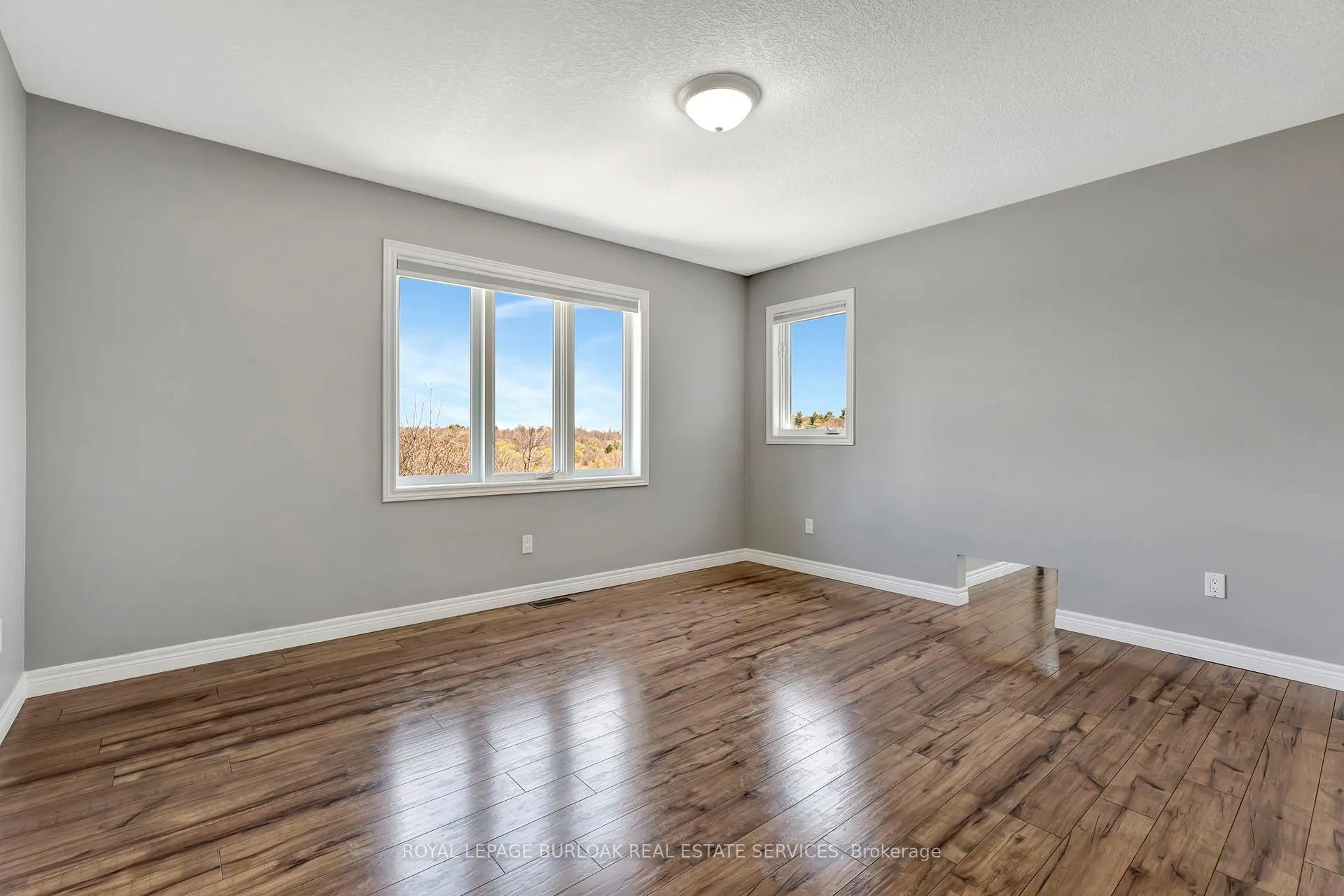 Photo 26 of 70 Governors Road E, Brant, Paris — HOMEH