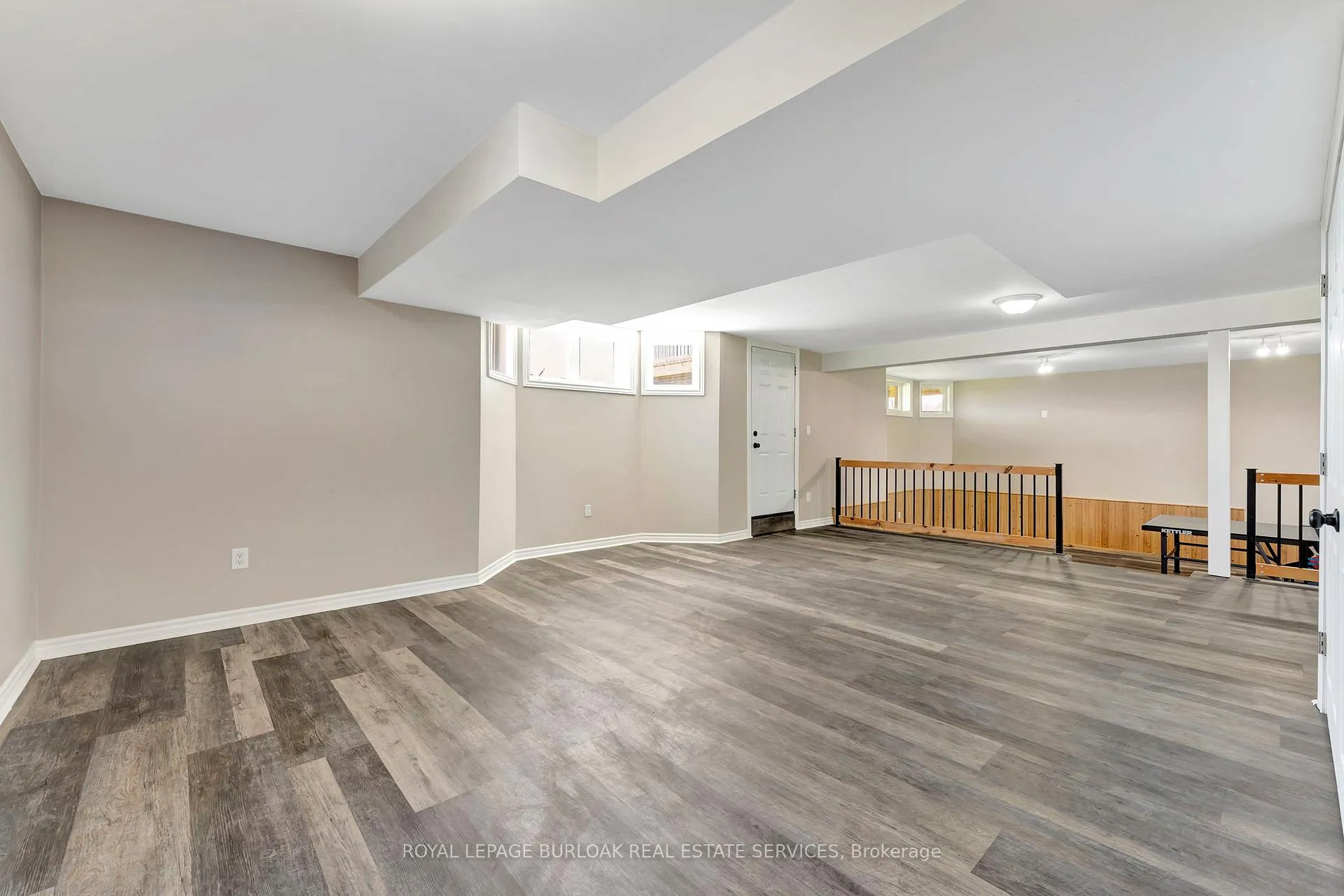 Photo 29 of 70 Governors Road E, Brant, Paris — HOMEH