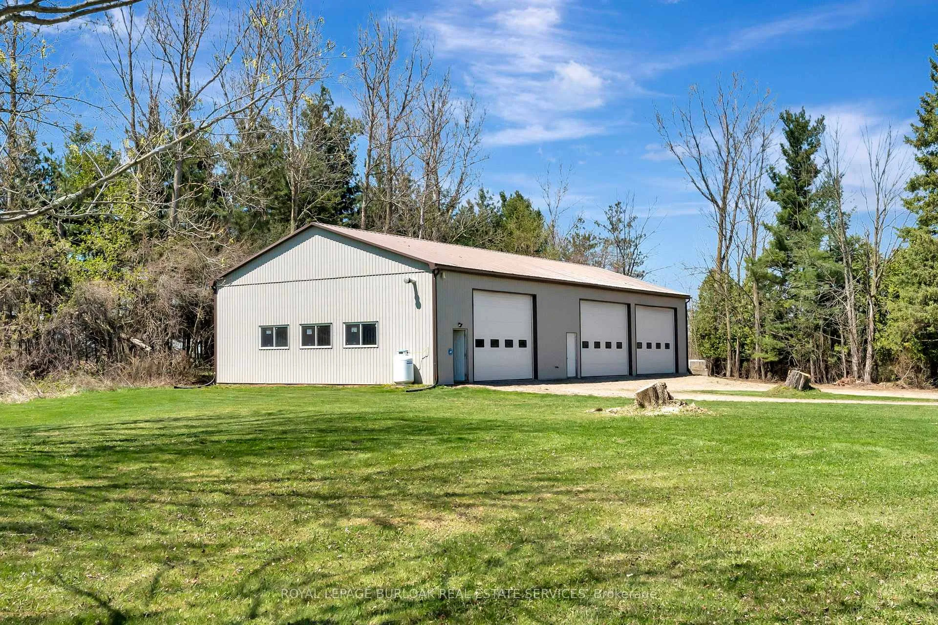 Photo 31 of 70 Governors Road E, Brant, Paris — HOMEH