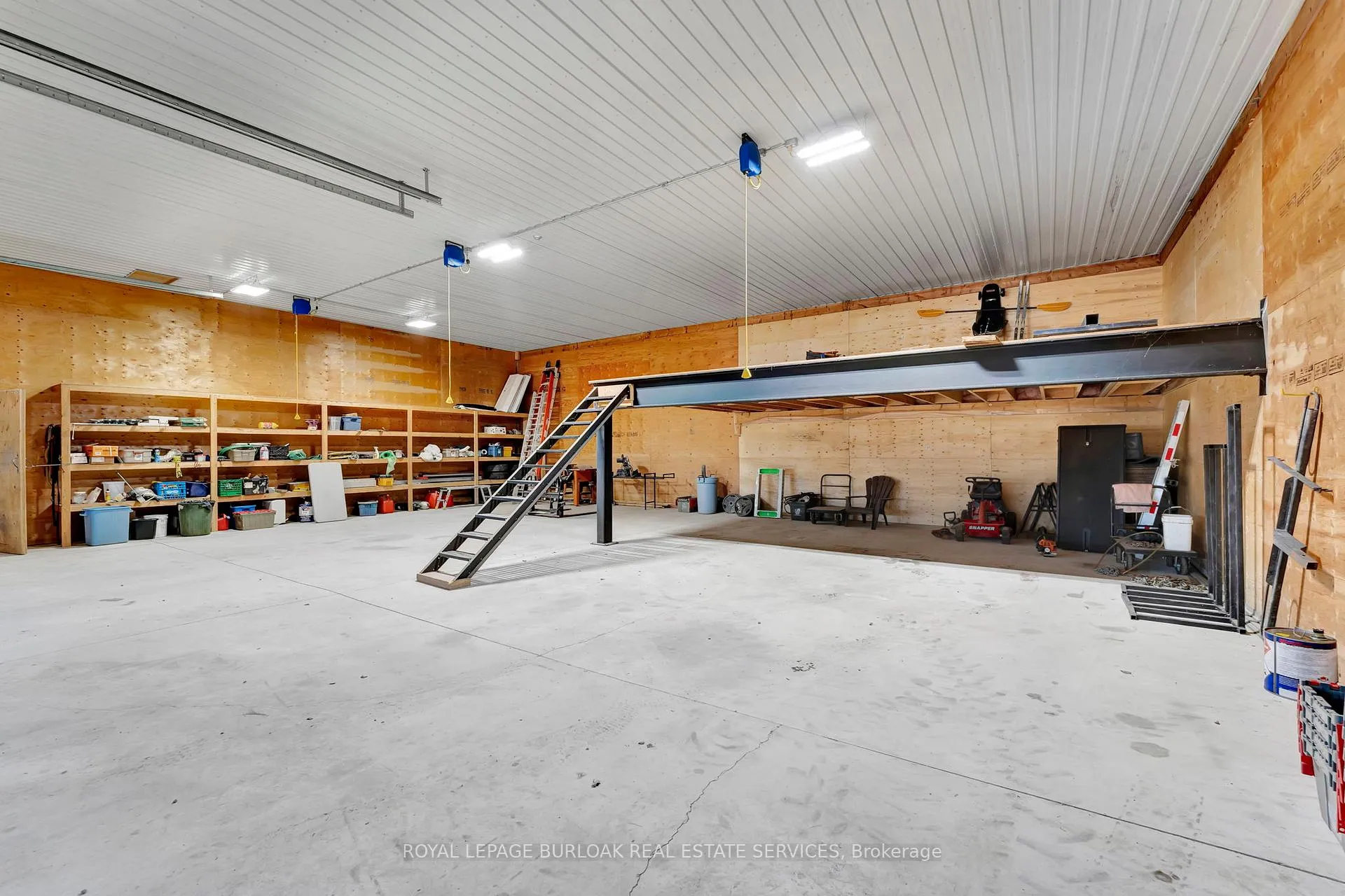 Photo 32 of 70 Governors Road E, Brant, Paris — HOMEH
