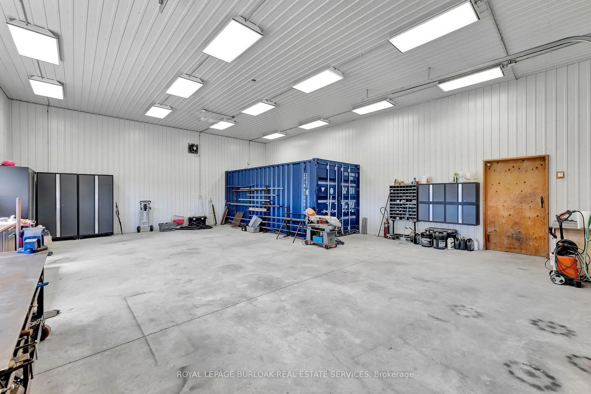 Photo 34 of 70 Governors Road E, Brant, Paris — HOMEH