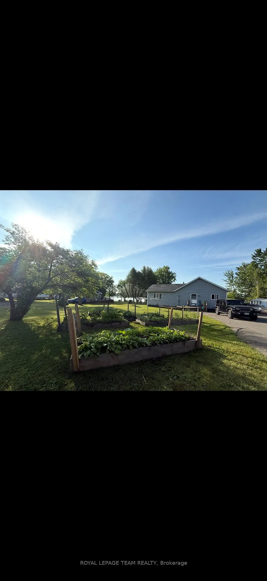 Photo 16 of 39 Columbine Lane, North Algona Wilberforce, North Algona/Wilberforce Twp — HOMEH