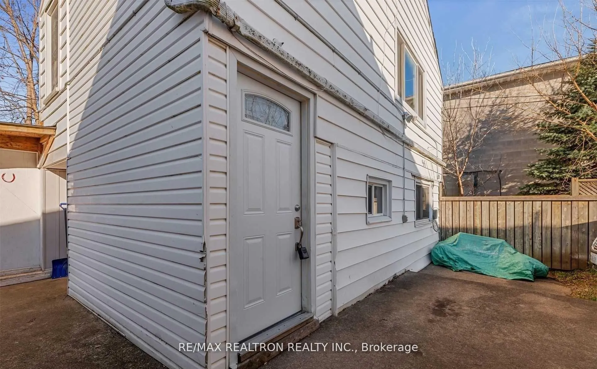 Photo 8 of 6247 Taylor Street, Niagara Falls, Dorchester — HOMEH