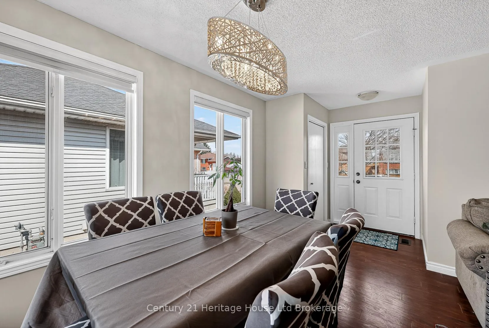 Photo 4 of 42 Eleanor Street, West Perth, Mitchell — HOMEH