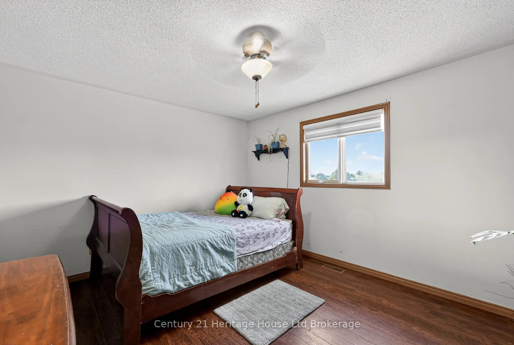 Photo 11 of 42 Eleanor Street, West Perth, Mitchell — HOMEH