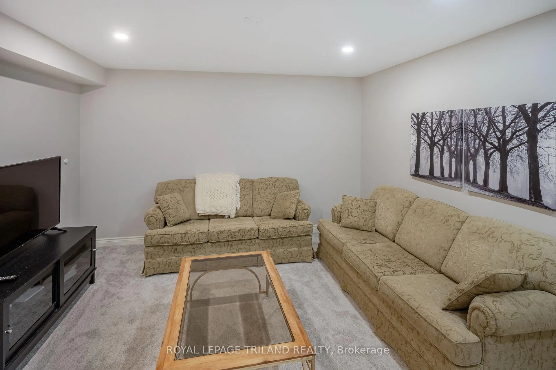 Photo 31 of Unit 1, 70 Glenroy Road, London, South T — HOMEH