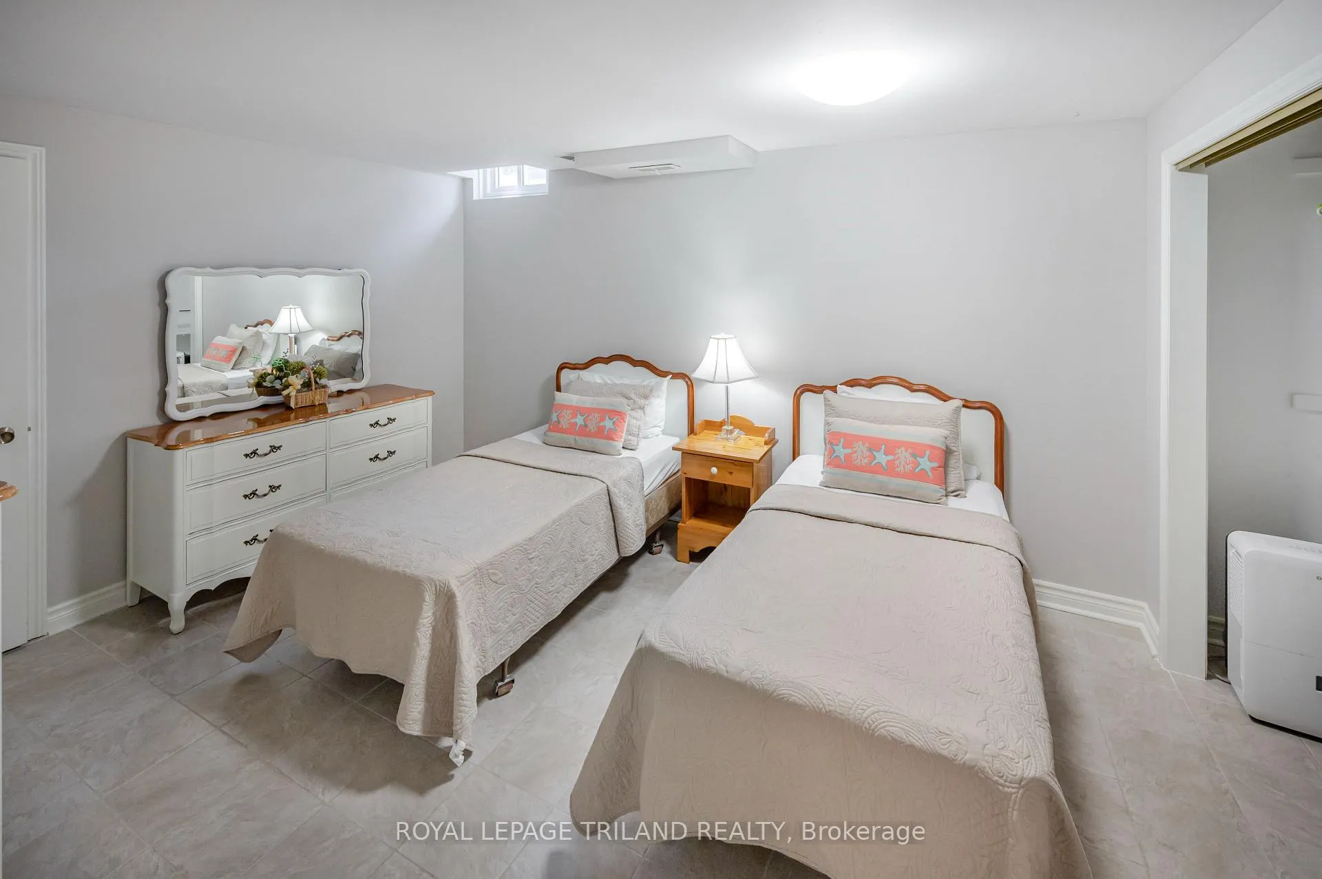 Photo 35 of Unit 1, 70 Glenroy Road, London, South T — HOMEH