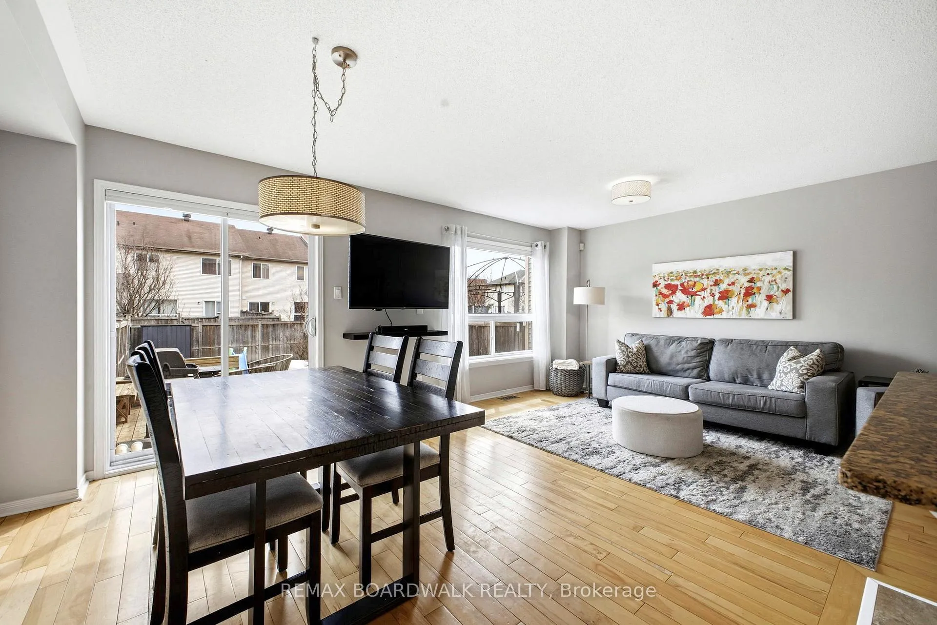 Photo 7 of 110 Prem Circle, Ottawa, Barrhaven - Cedargrove/Fraserdale — HOMEH