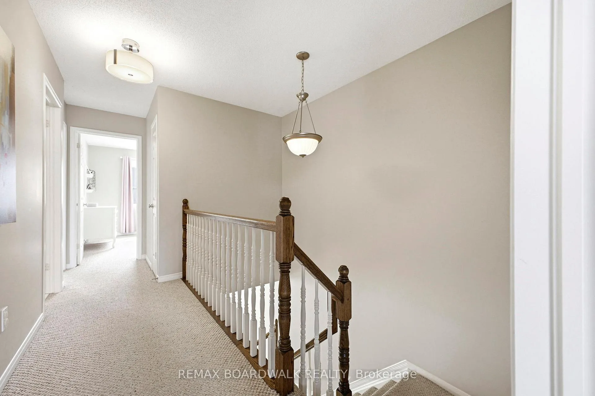 Photo 12 of 110 Prem Circle, Ottawa, Barrhaven - Cedargrove/Fraserdale — HOMEH