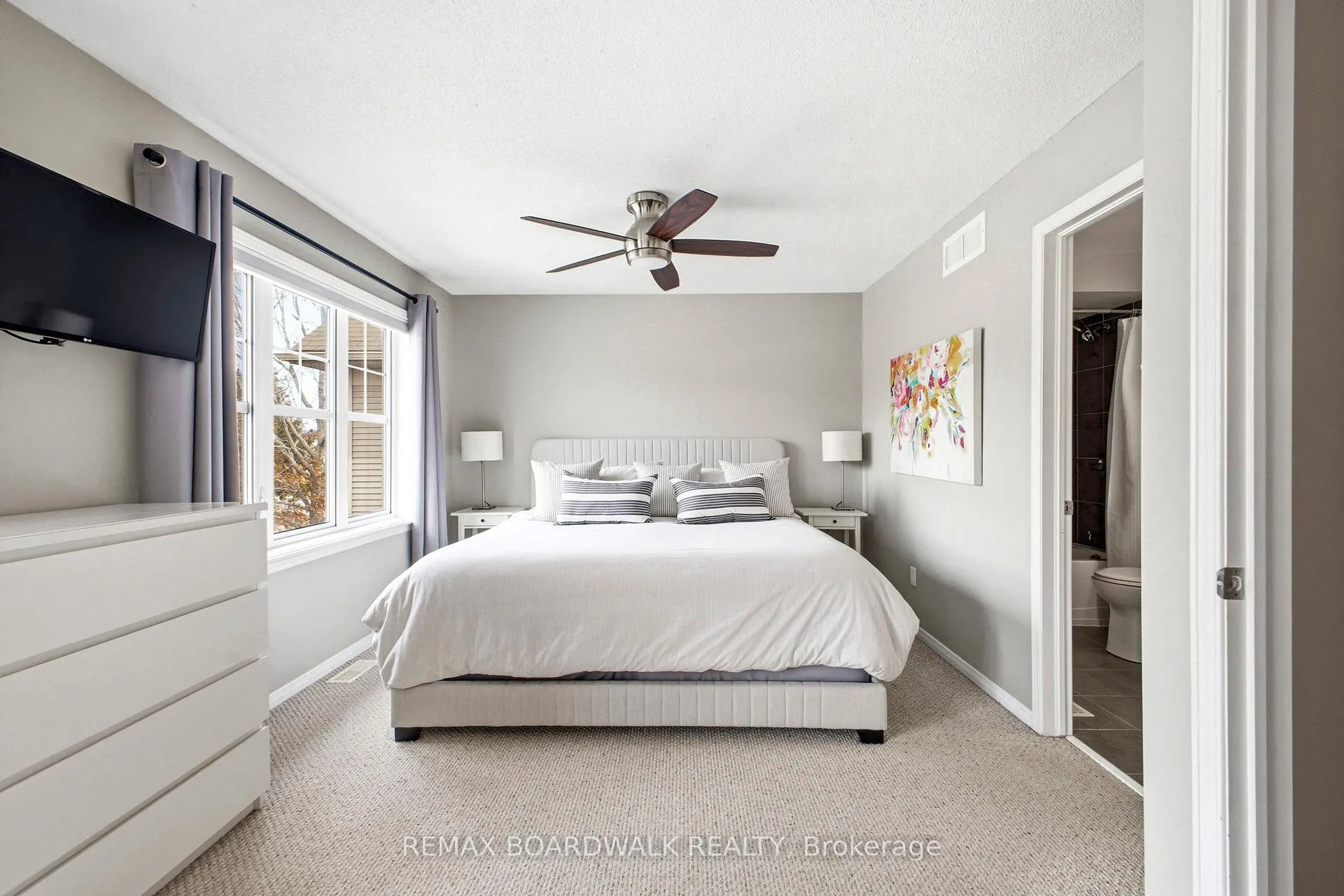 Photo 13 of 110 Prem Circle, Ottawa, Barrhaven - Cedargrove/Fraserdale — HOMEH