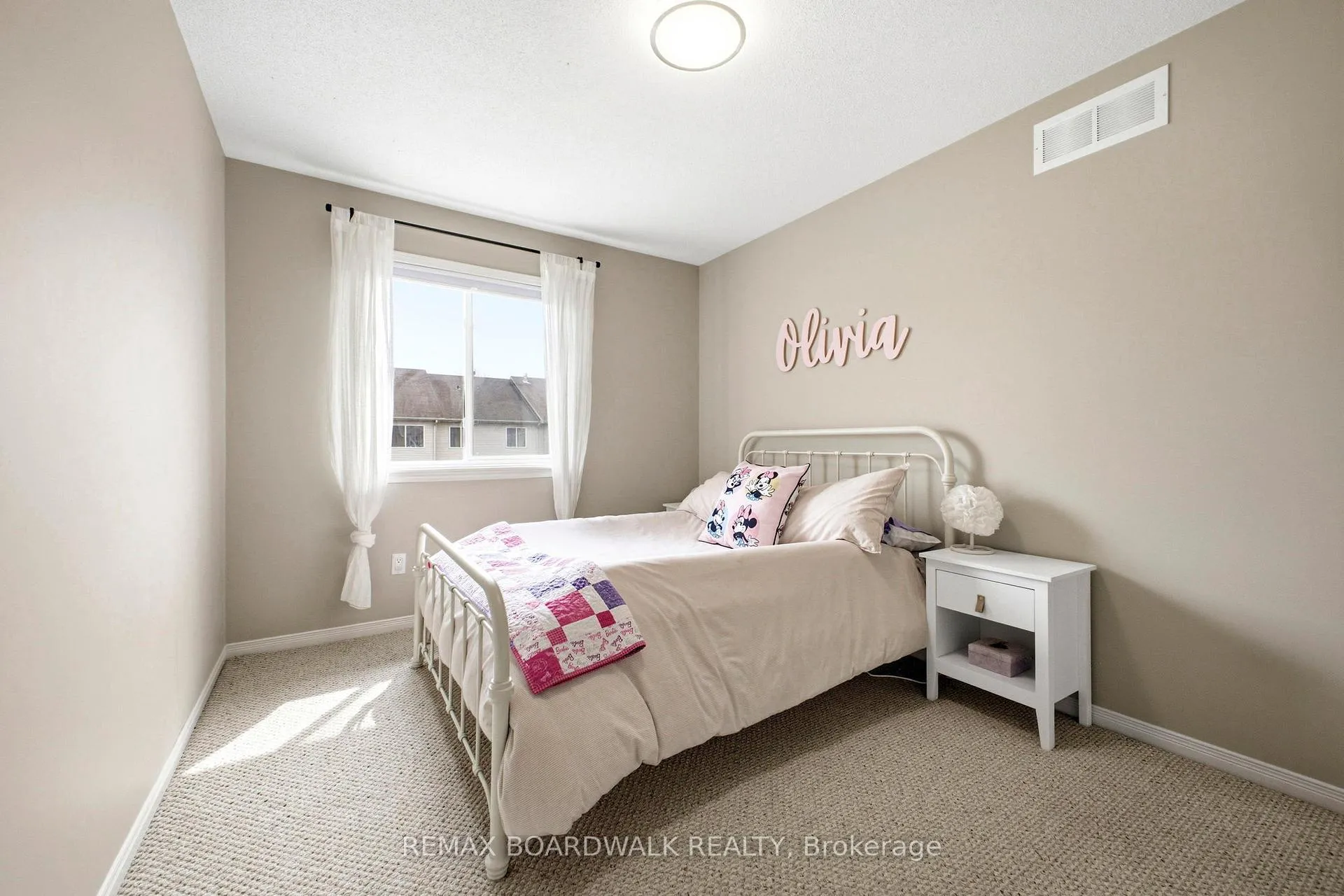 Photo 18 of 110 Prem Circle, Ottawa, Barrhaven - Cedargrove/Fraserdale — HOMEH
