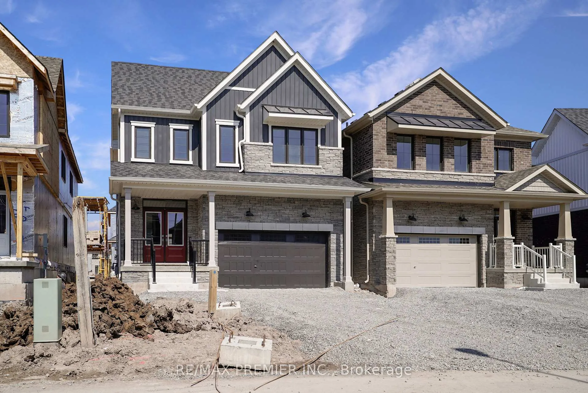 Photo 21 of 28 Downriver Drive, Welland, Dain City — HOMEH
