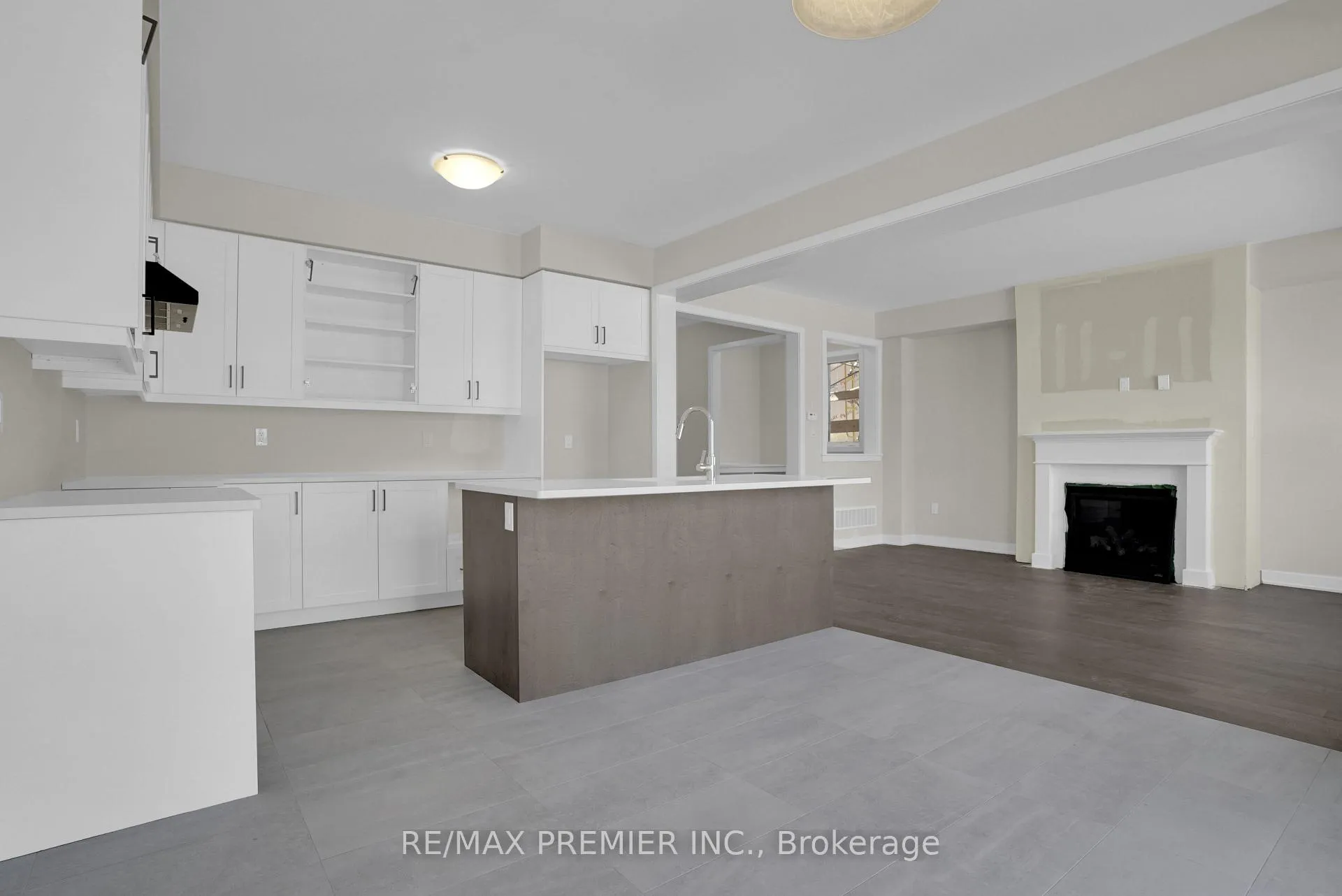 Photo 33 of 28 Downriver Drive, Welland, Dain City — HOMEH