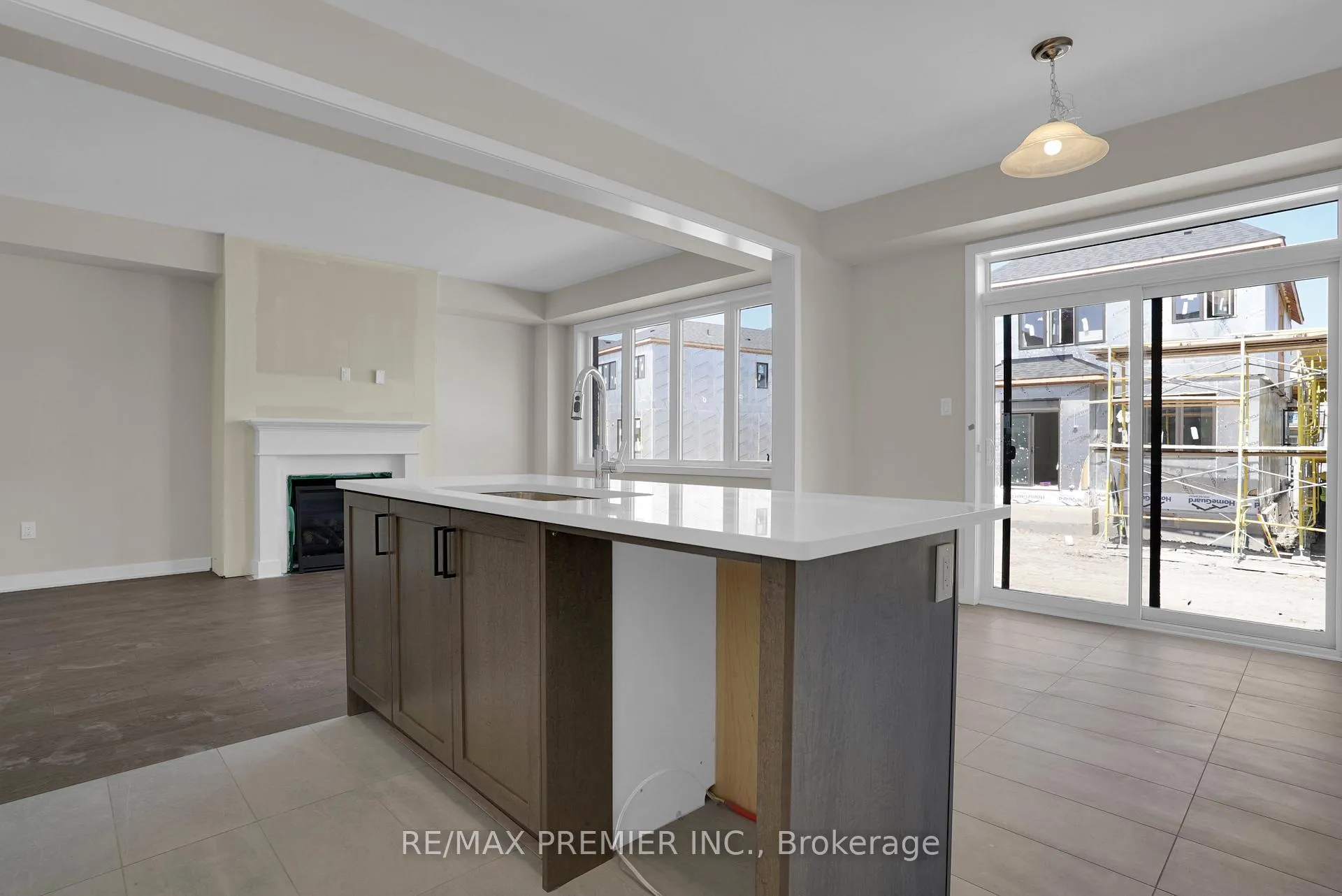 Photo 37 of 28 Downriver Drive, Welland, Dain City — HOMEH