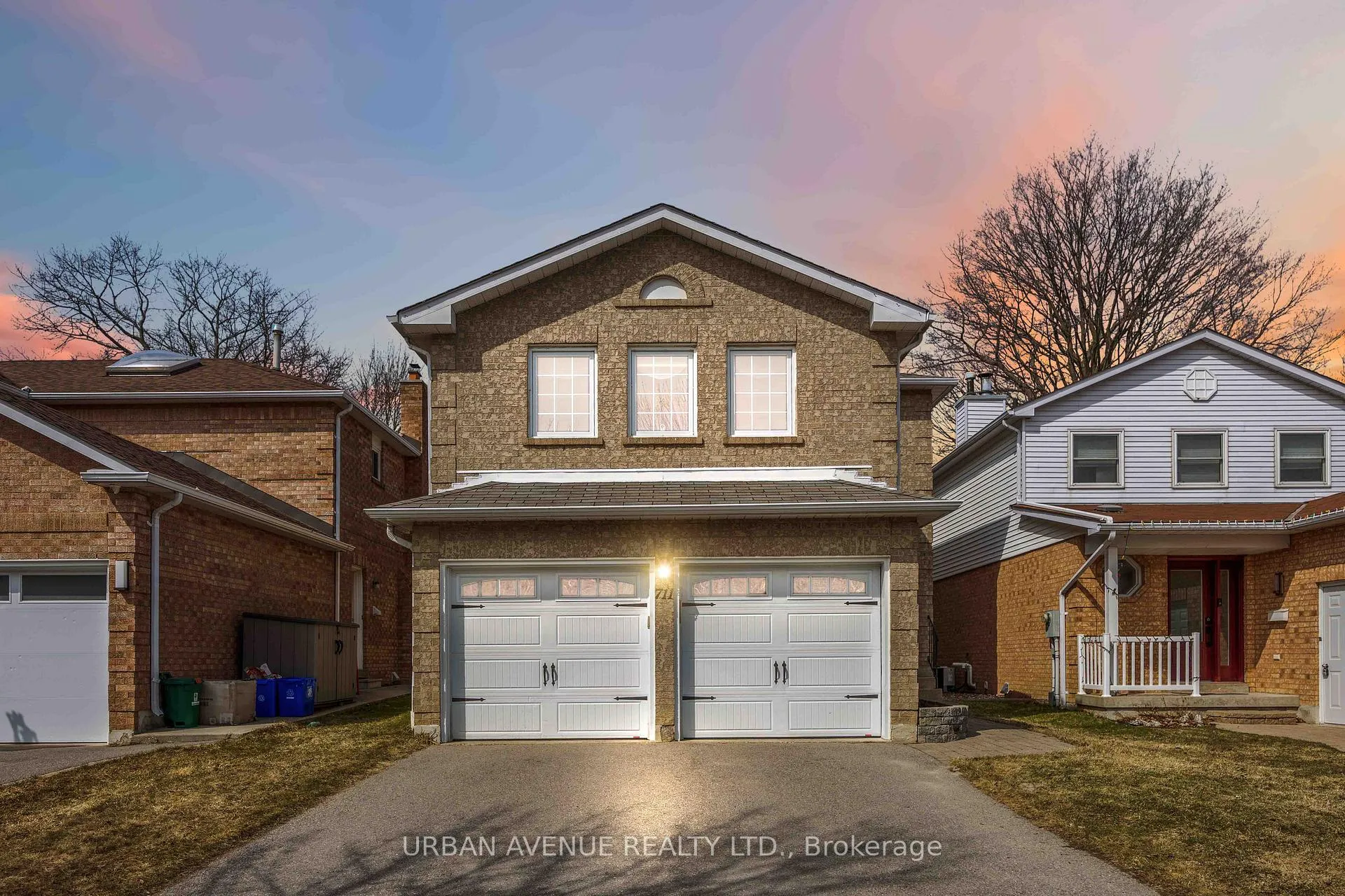 Photo 1 of 711 Cowan Circle, Pickering, Rosebank — HOMEH