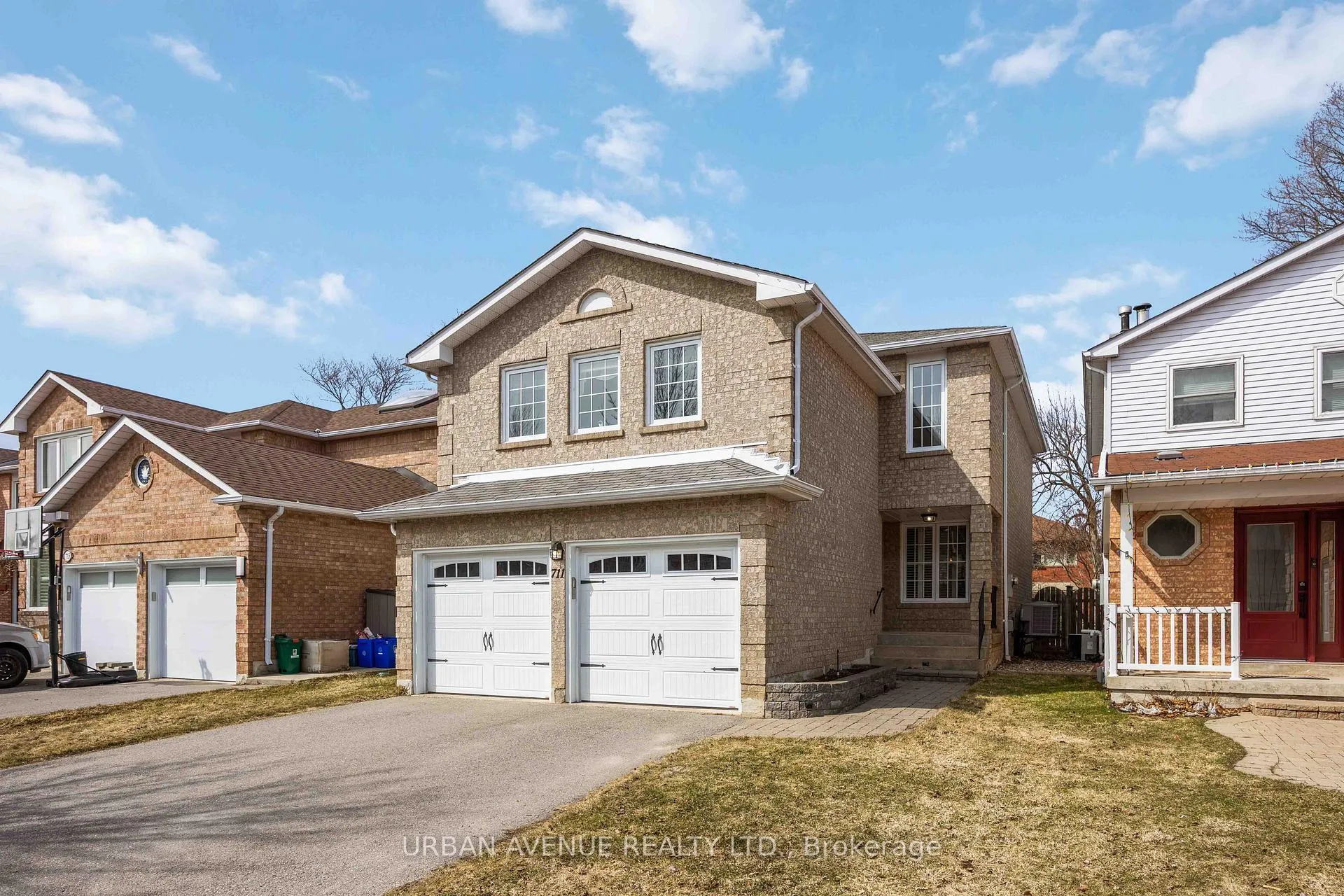 Photo 3 of 711 Cowan Circle, Pickering, Rosebank — HOMEH