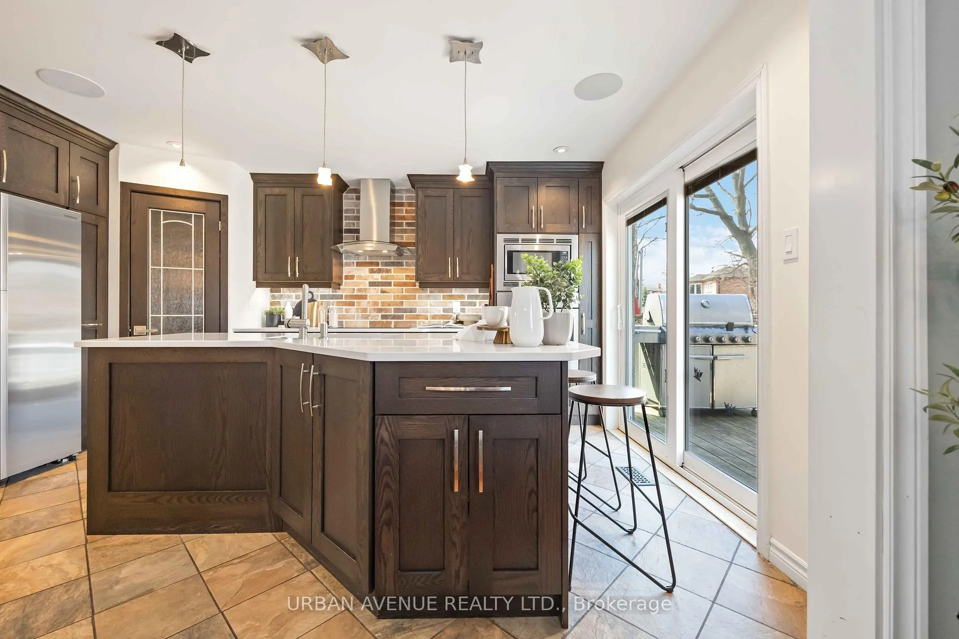Photo 12 of 711 Cowan Circle, Pickering, Rosebank — HOMEH