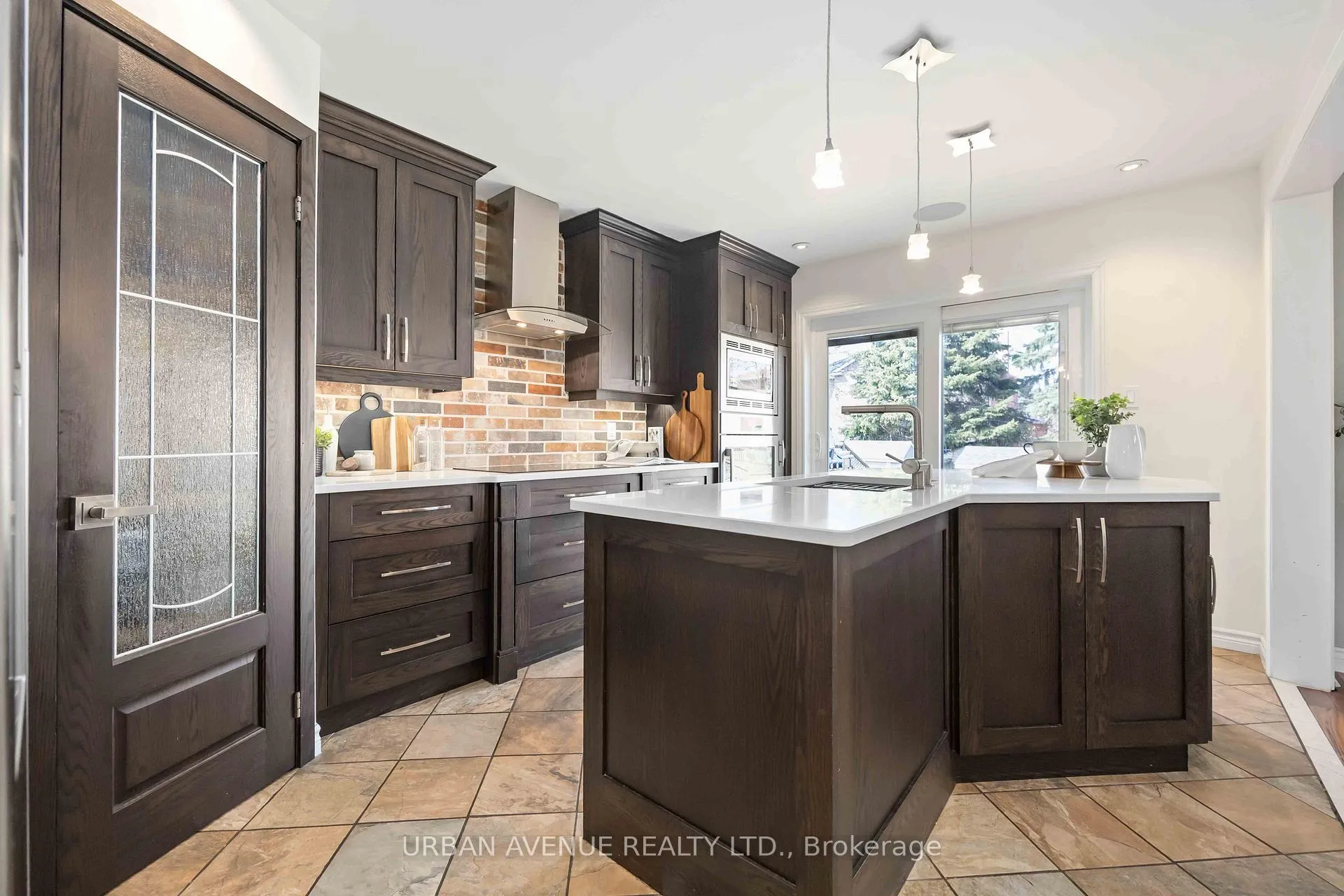 Photo 13 of 711 Cowan Circle, Pickering, Rosebank — HOMEH