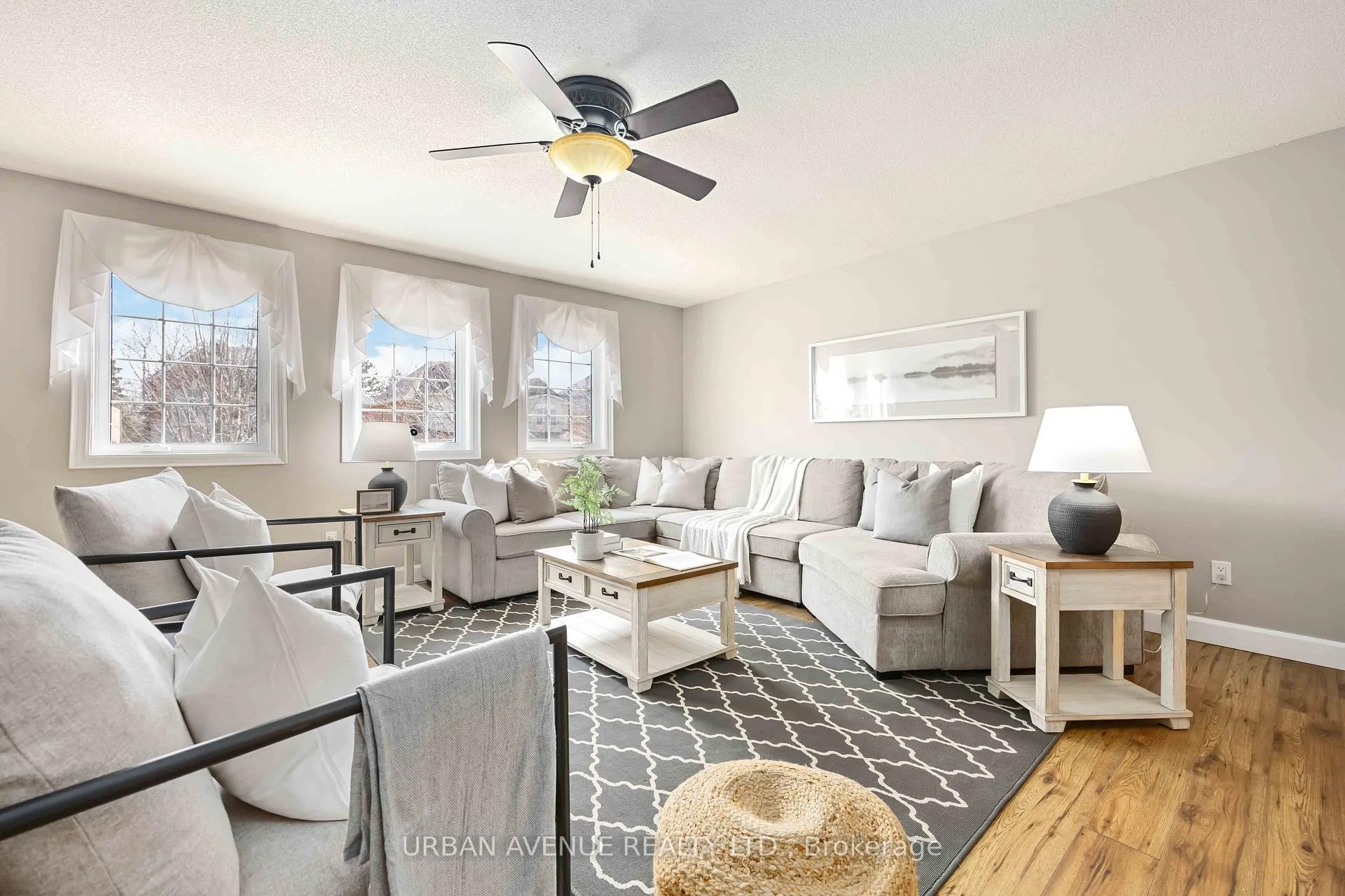 Photo 22 of 711 Cowan Circle, Pickering, Rosebank — HOMEH