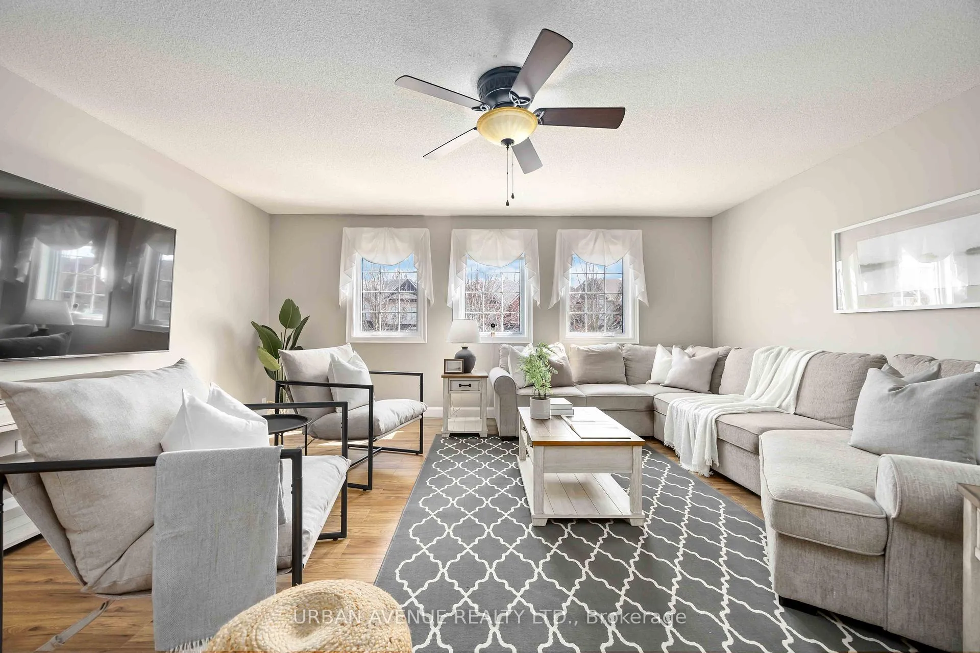 Photo 24 of 711 Cowan Circle, Pickering, Rosebank — HOMEH