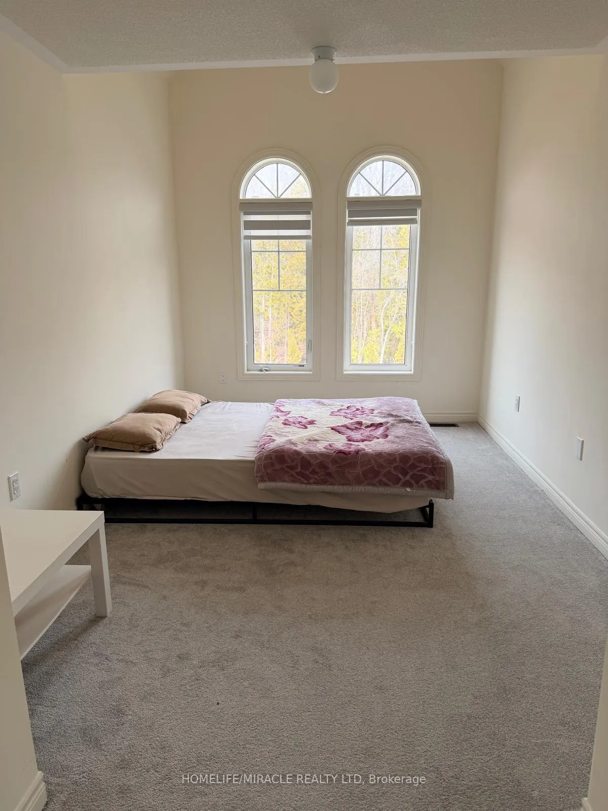 Photo 9 of 1218 Jim Brewster Circle, Oshawa, Windfields — HOMEH