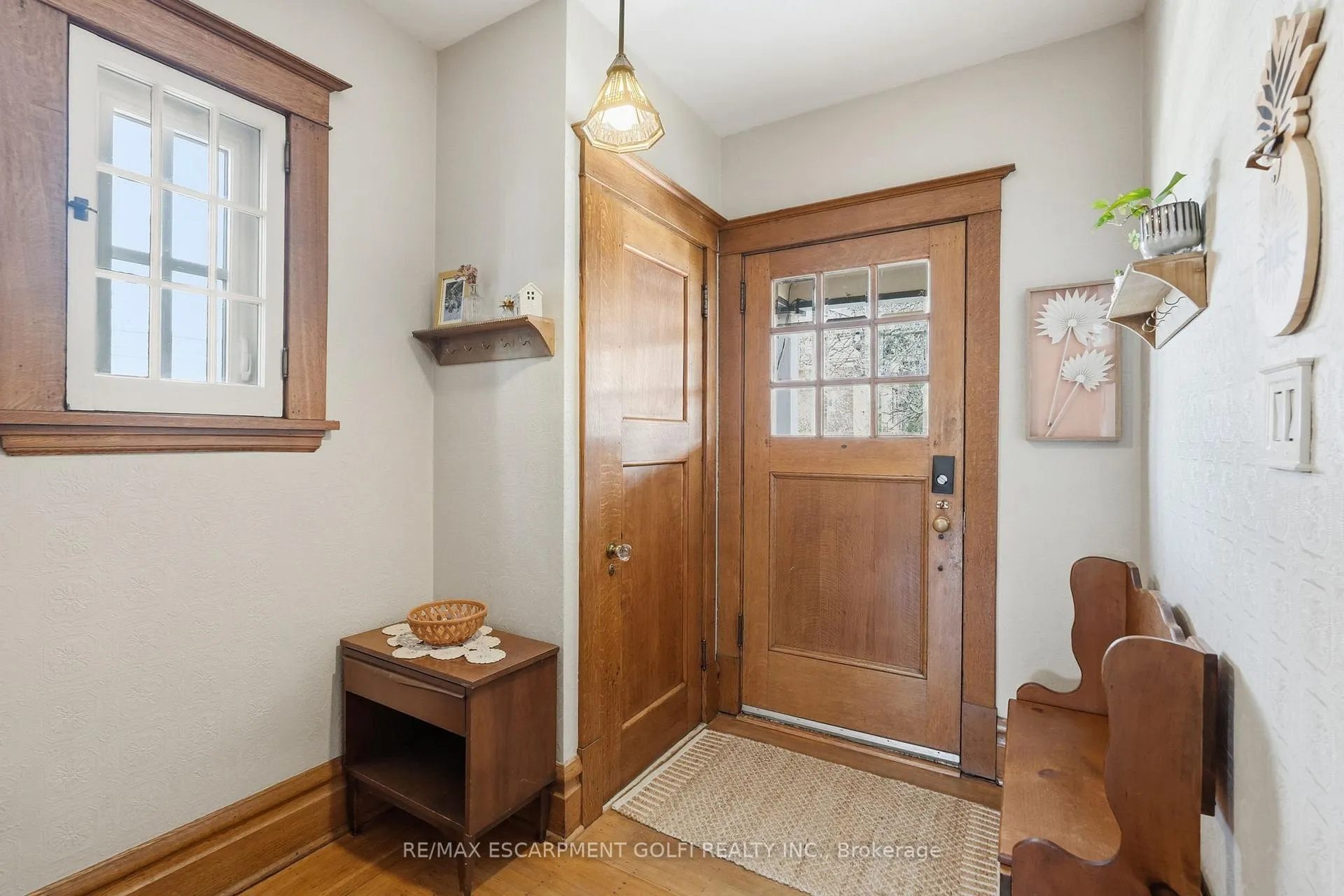 Photo 5 of 16 Burris Street, Hamilton, Gibson — HOMEH