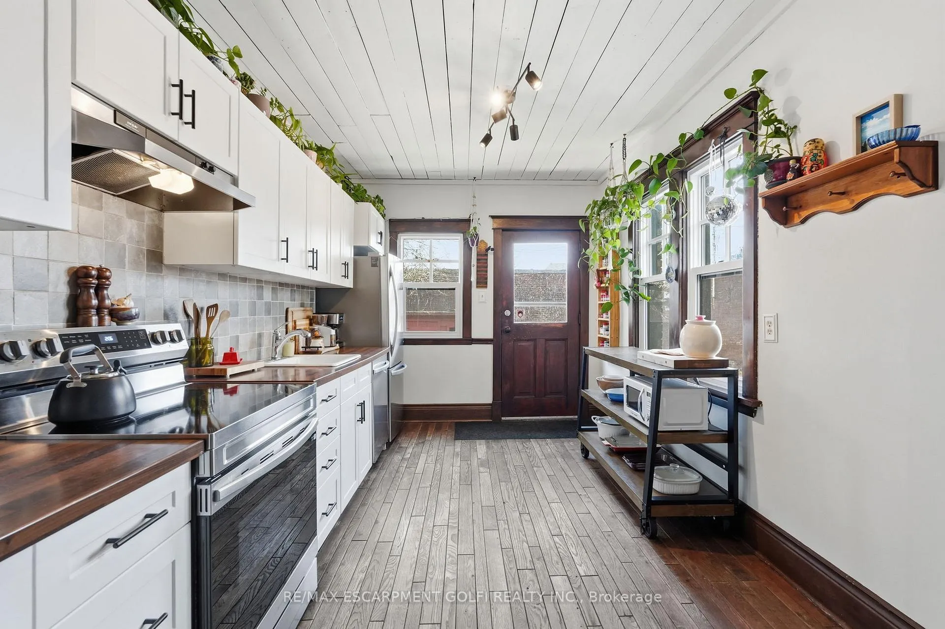 Photo 13 of 16 Burris Street, Hamilton, Gibson — HOMEH