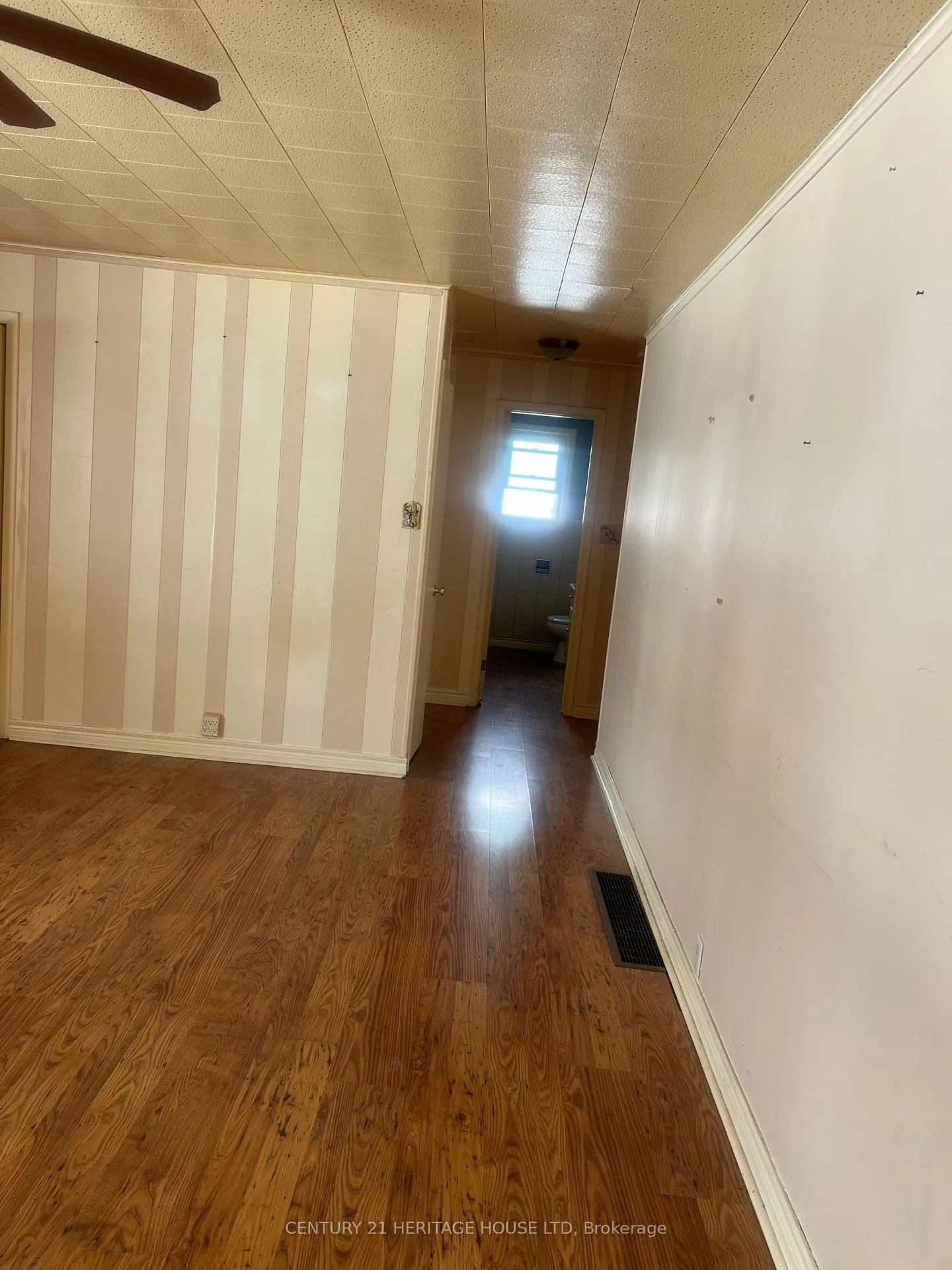 Photo 13 of 197 King Street S, Minto — HOMEH