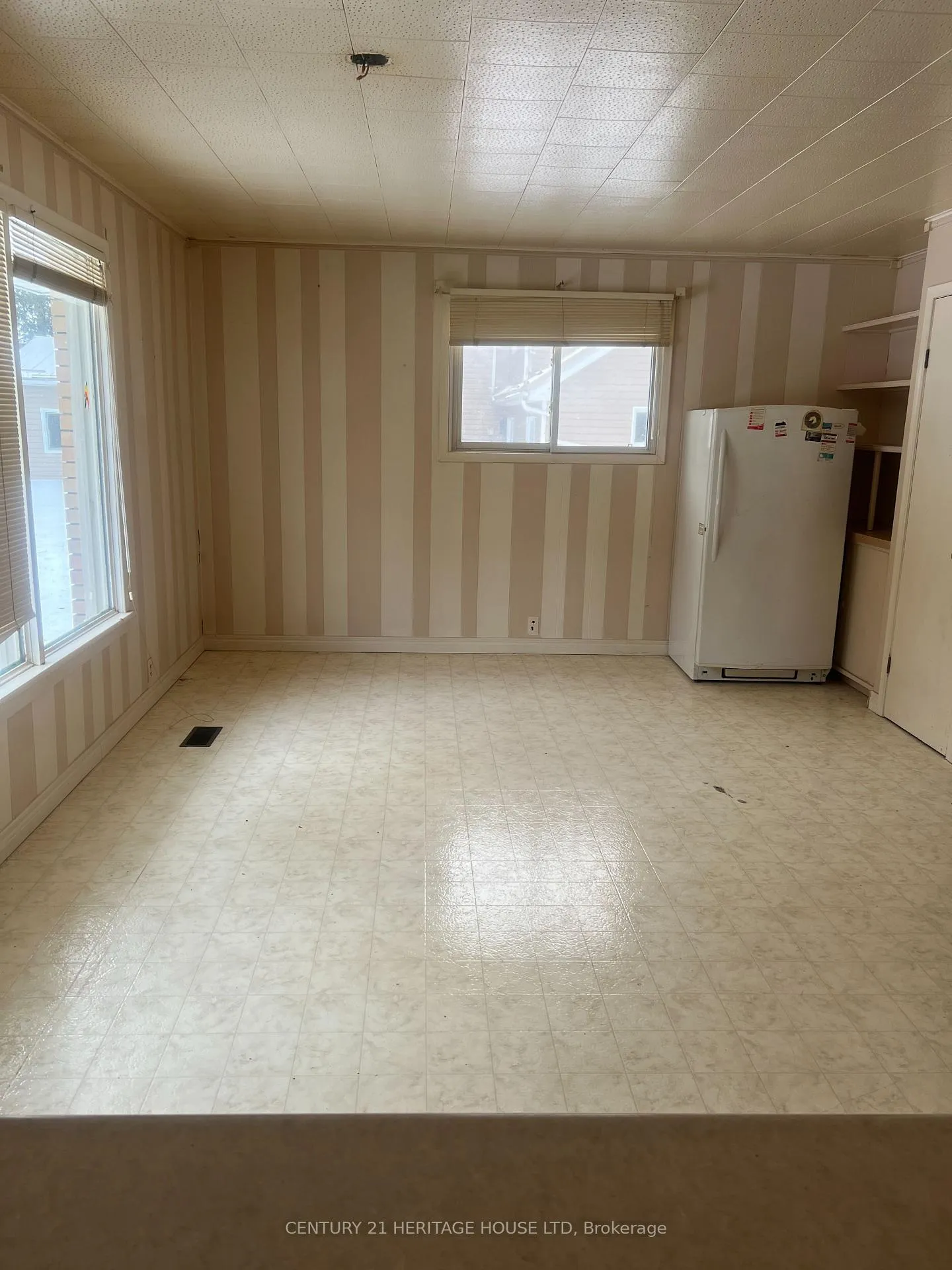 Photo 37 of 197 King Street S, Minto — HOMEH