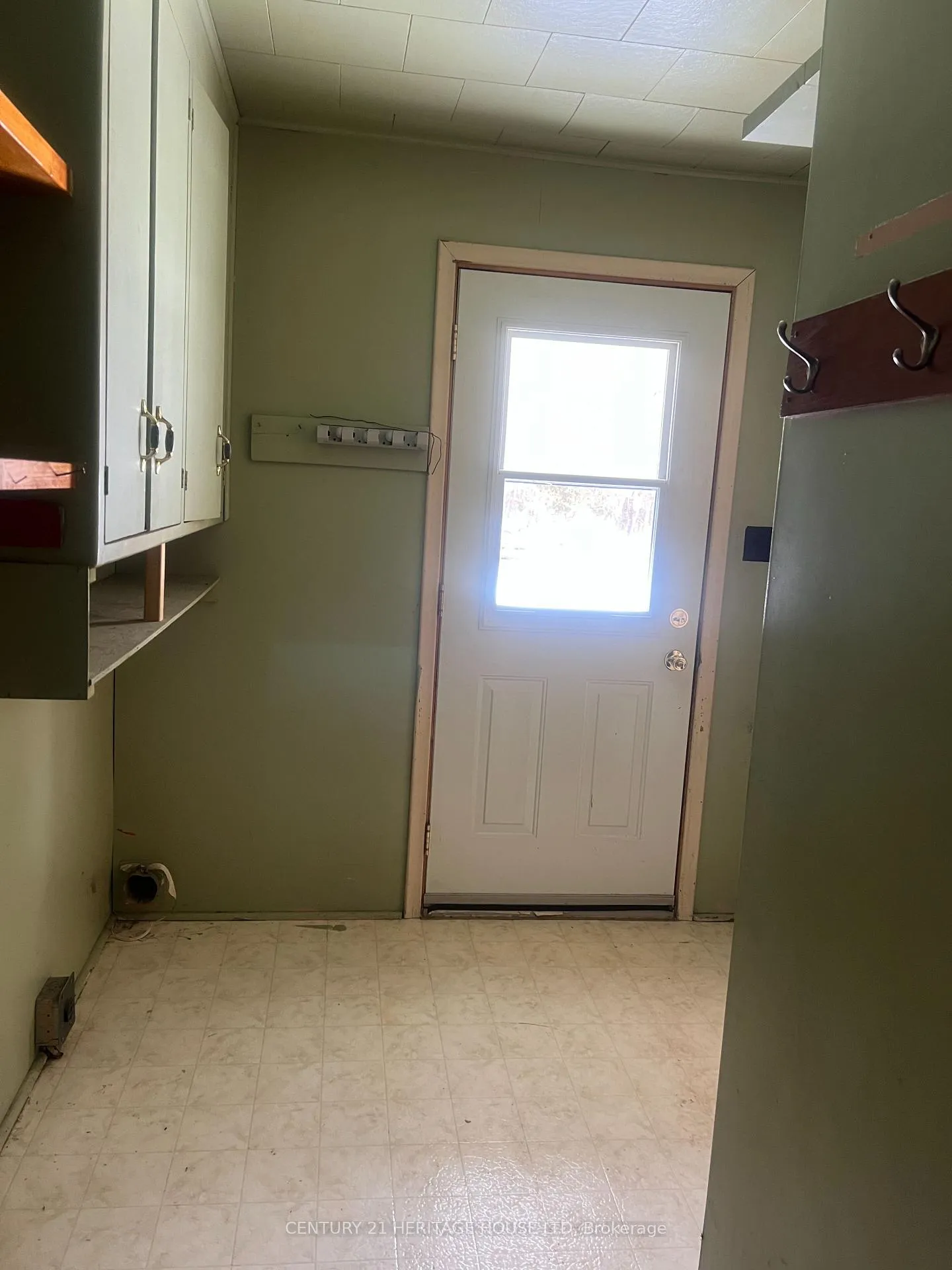 Photo 42 of 197 King Street S, Minto — HOMEH