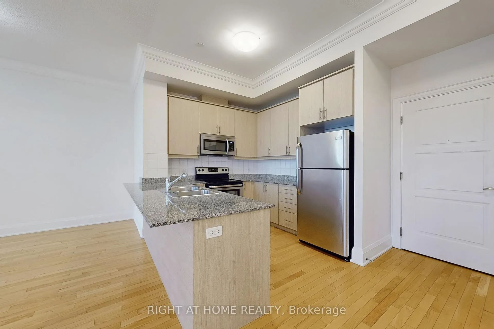 Photo 7 of Unit UPH6, 9500 Markham Road, Markham, Wismer — HOMEH