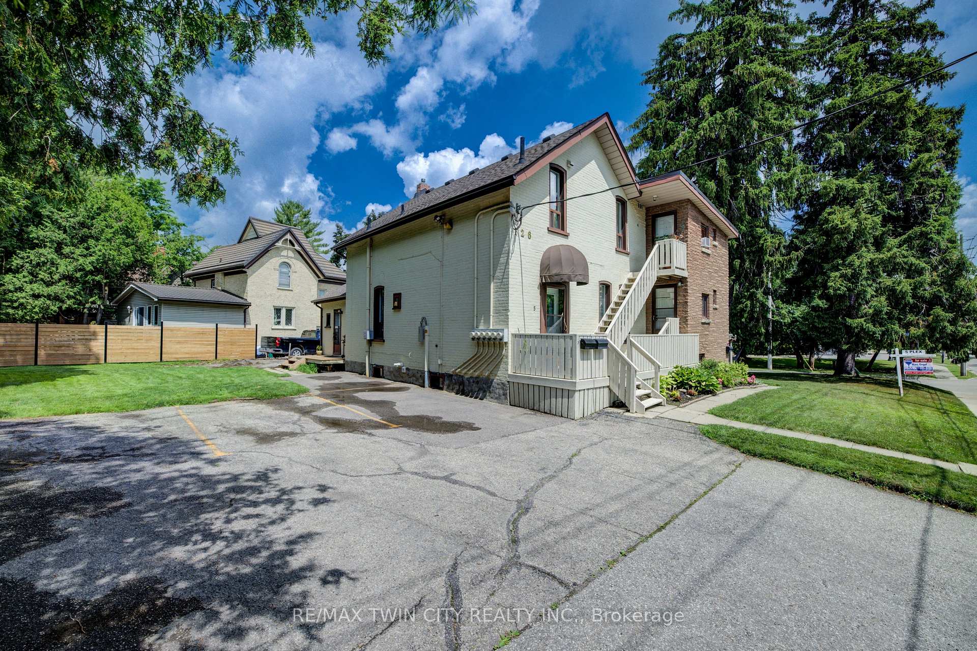 Photo 4 of 126 David Street, Kitchener — HOMEH