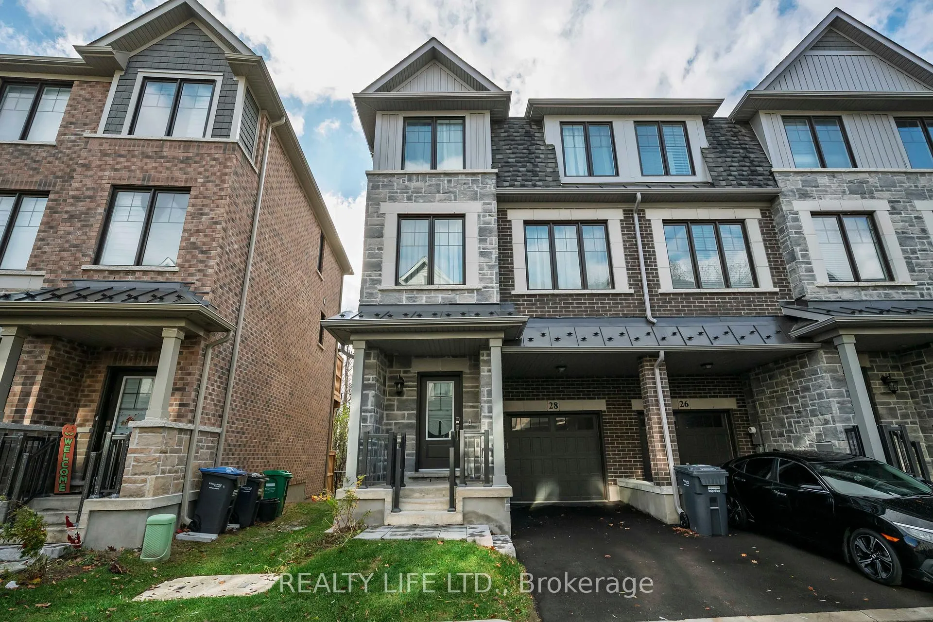 Photo 1 of 28 Folcroft Street, Brampton, Credit Valley — HOMEH