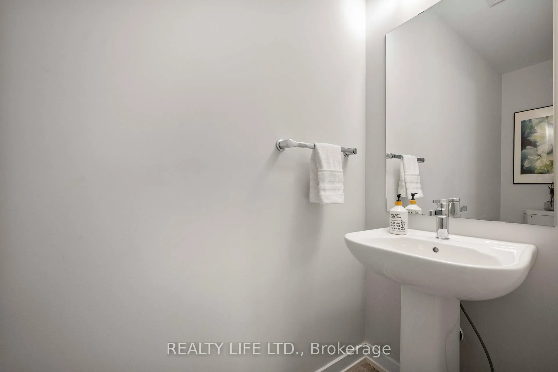 Photo 18 of 28 Folcroft Street, Brampton, Credit Valley — HOMEH