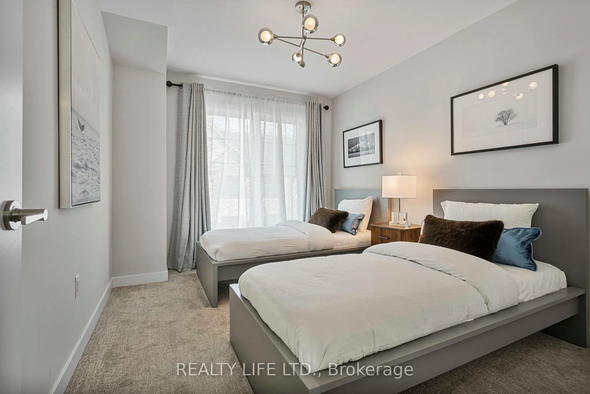 Photo 37 of 28 Folcroft Street, Brampton, Credit Valley — HOMEH