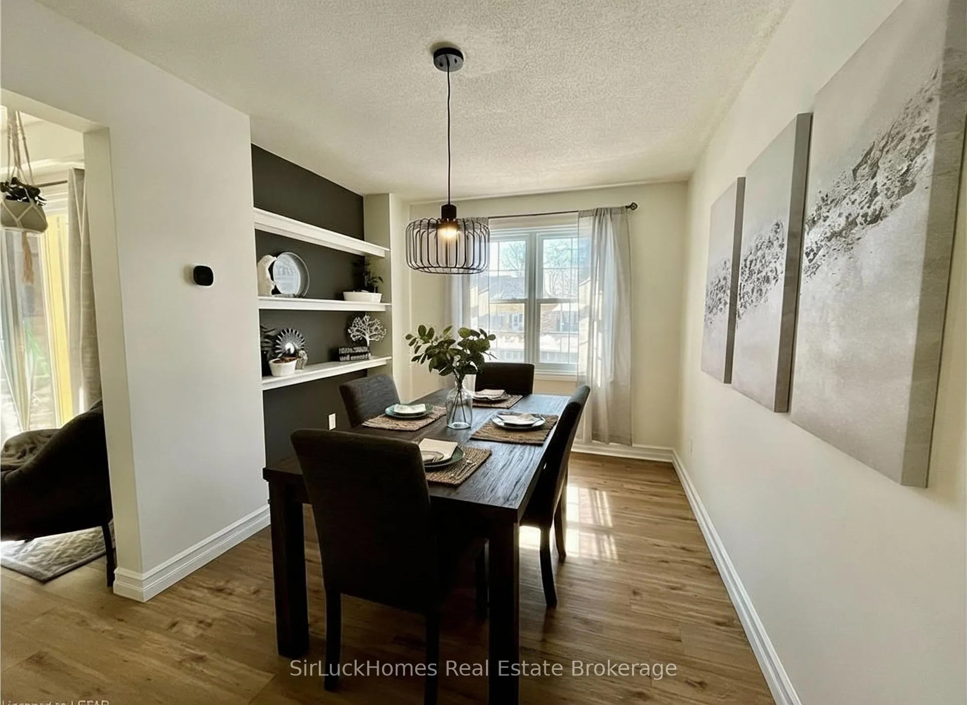 Photo 4 of Unit 12, 900 Pond View Road, London, South T — HOMEH