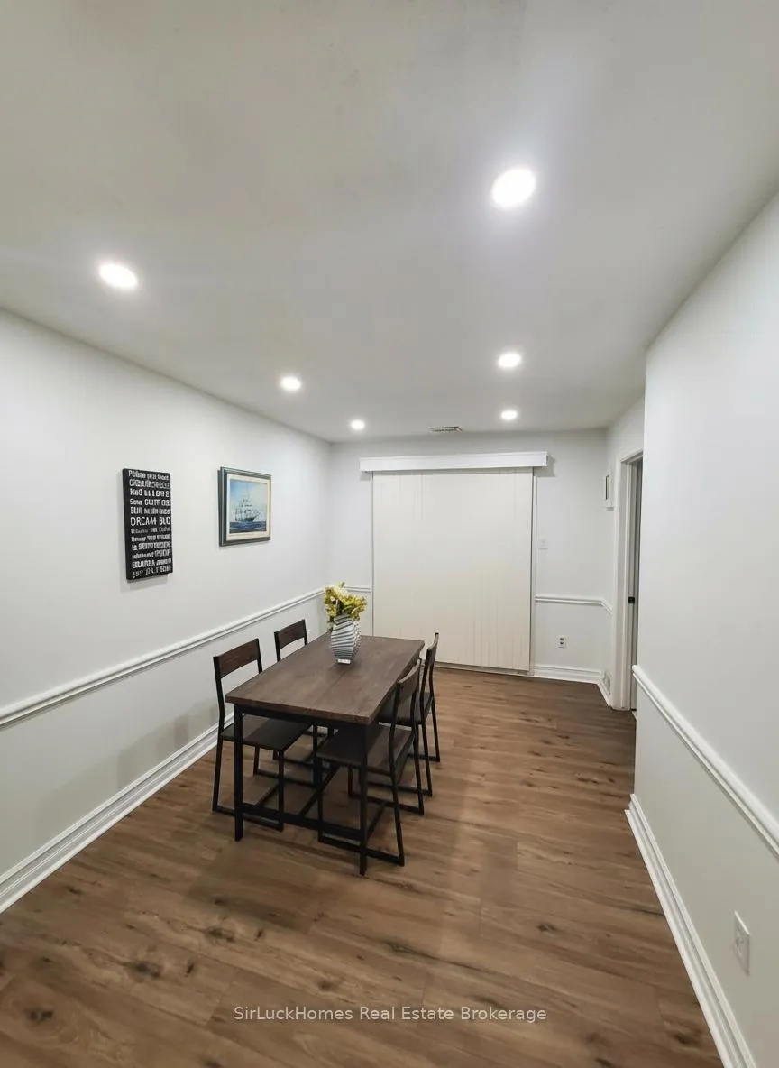 Photo 5 of Unit 12, 900 Pond View Road, London, South T — HOMEH