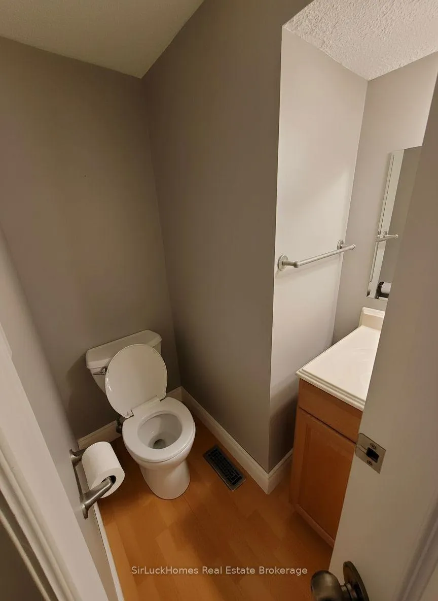 Photo 9 of Unit 12, 900 Pond View Road, London, South T — HOMEH