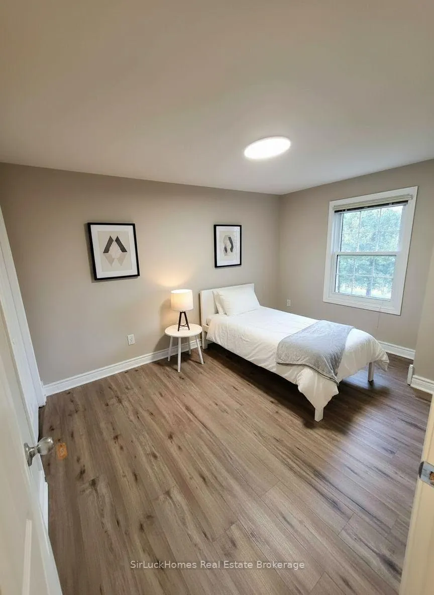 Photo 10 of Unit 12, 900 Pond View Road, London, South T — HOMEH