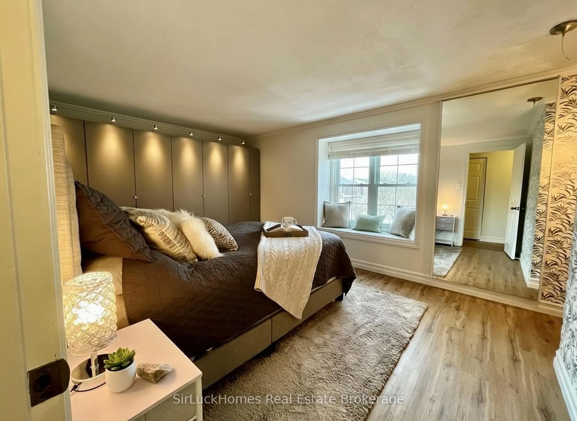 Photo 11 of Unit 12, 900 Pond View Road, London, South T — HOMEH