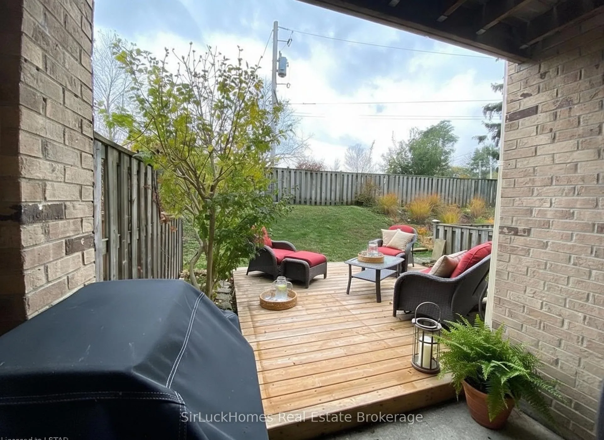 Photo 16 of Unit 12, 900 Pond View Road, London, South T — HOMEH