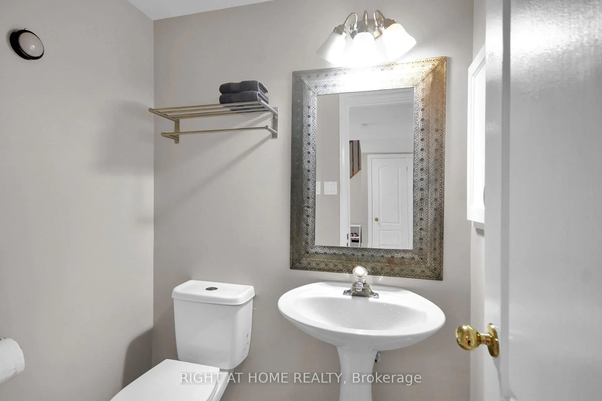 Photo 8 of Unit KENMARE PL, 34 Kenmare Place, Ottawa, Barrhaven - Cedargrove/Fraserdale — HOMEH